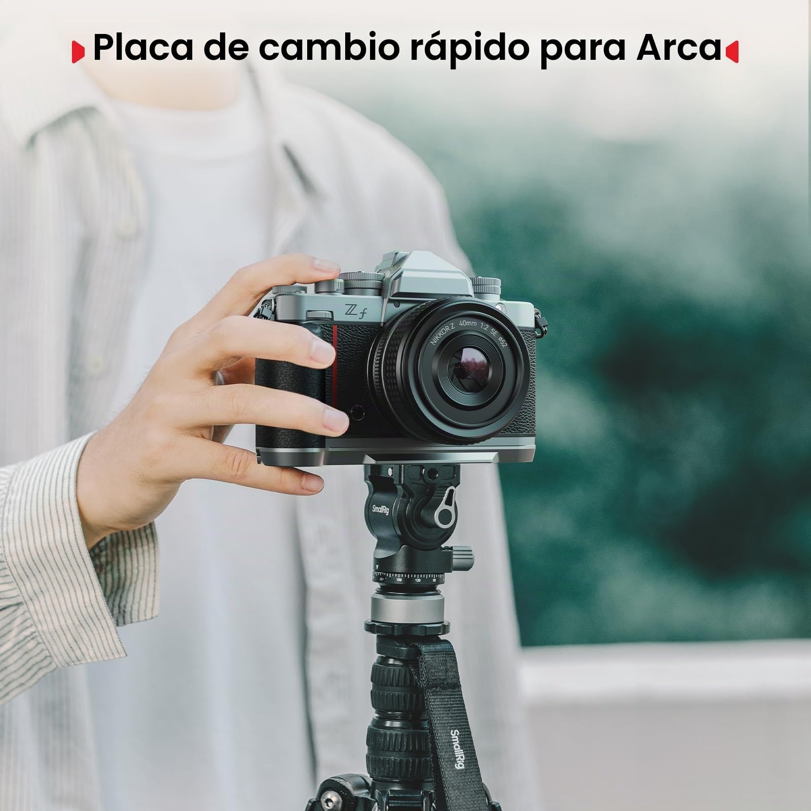 SMALLRIG Empuñadura en L de Silicona para Nikon Z f con Placa QR para Arca, Agujero para Correa y Roscas 1/4"-20 para Trípodes (Silicona Negro) - 5706