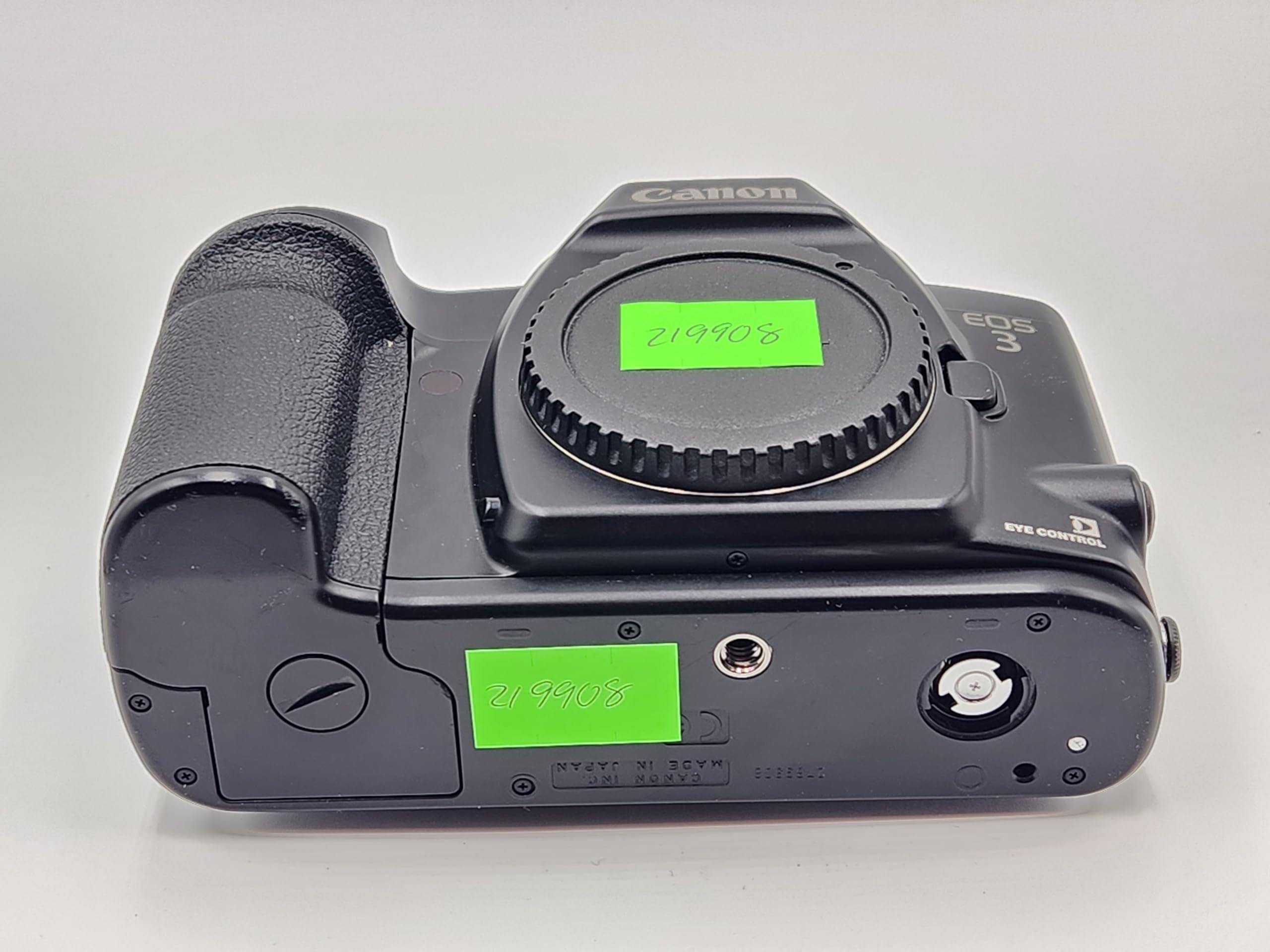 Amazon Canada: Canon EOS-3 35mm SLR Camera (Body Only)