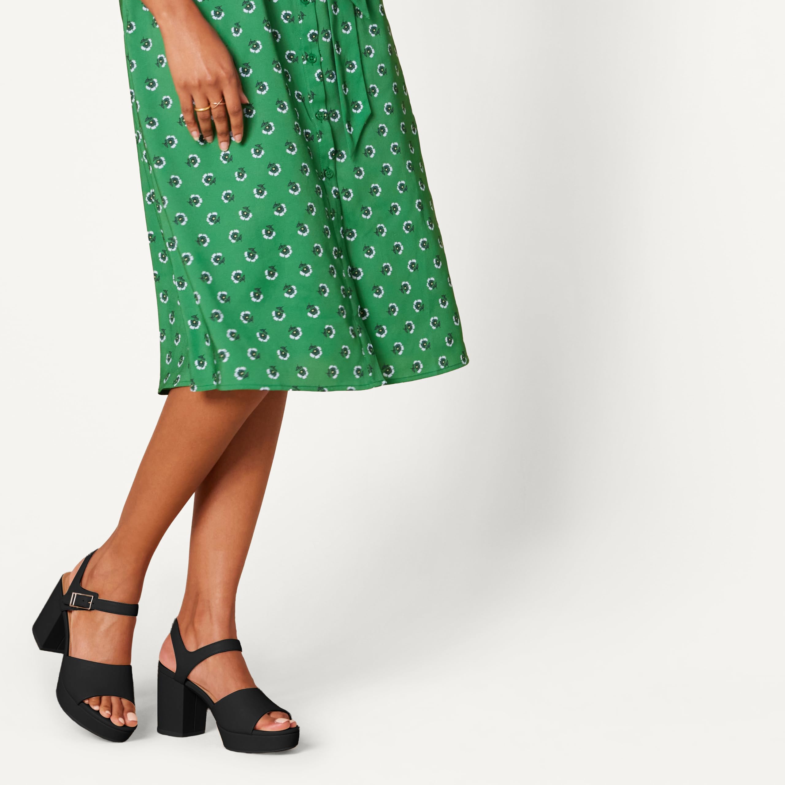 Amazon Essentials Donna Sandalo con Tacco e Plateau