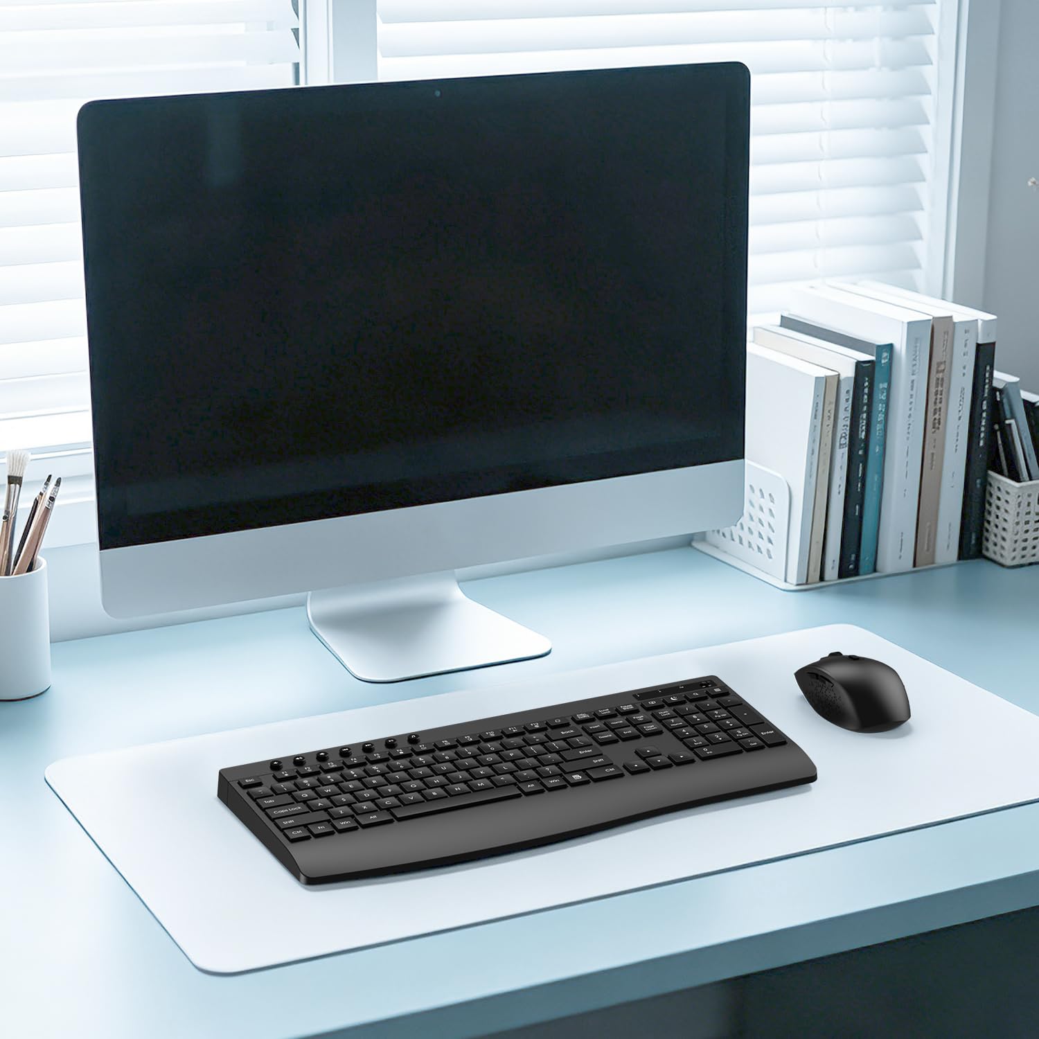 Tastiera wireless e mouse combinata, set di computer ergonomico di dimensioni standard con poggiapolsi, USB 2.4G senza lag, digitazione silenziosa, clic silenzioso, spegnimento automatico per PC, Mac