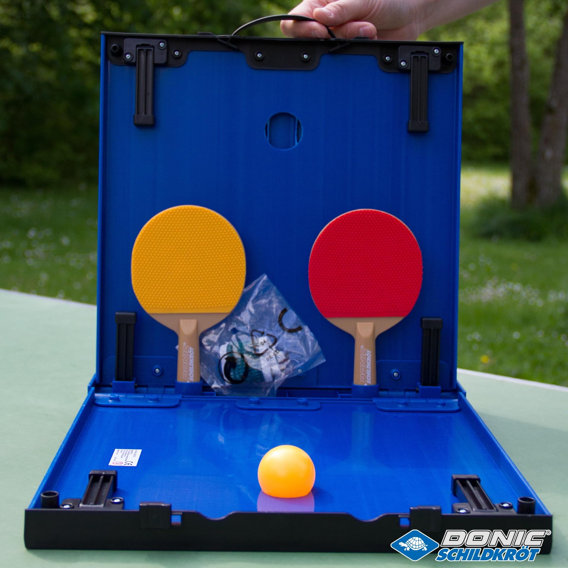 Donic-Schildkröt Mini Table de Ping-Pong, avec 2 Raquettes et 1 Balle, Pliable dans Une Mallette, 838576