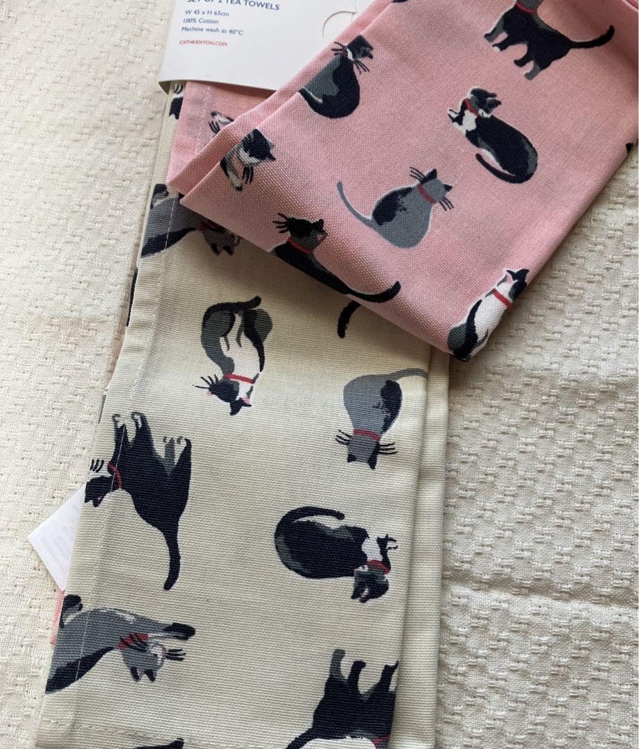 しょこボール【新品】キャスキッドソン ティータオル 犬柄 2枚組 他3点