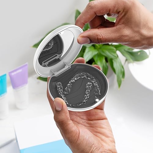 Miniatura 32 de Paquete de 2 fundas de retención compatibles con Invisalign, linda funda de alineador delgado de ortodoncia con herramienta de extracción y cepillo