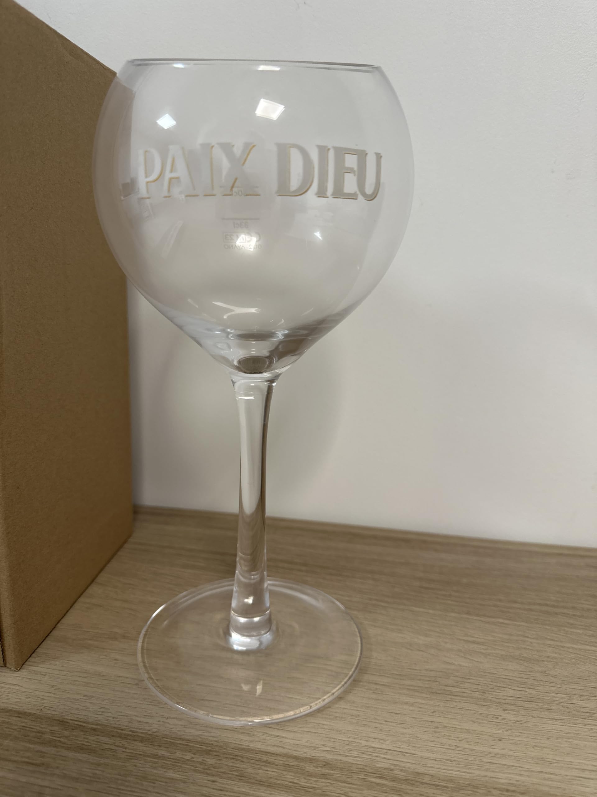 1 verre paix dieu 50 cl, neuf, magnifique, artisanal