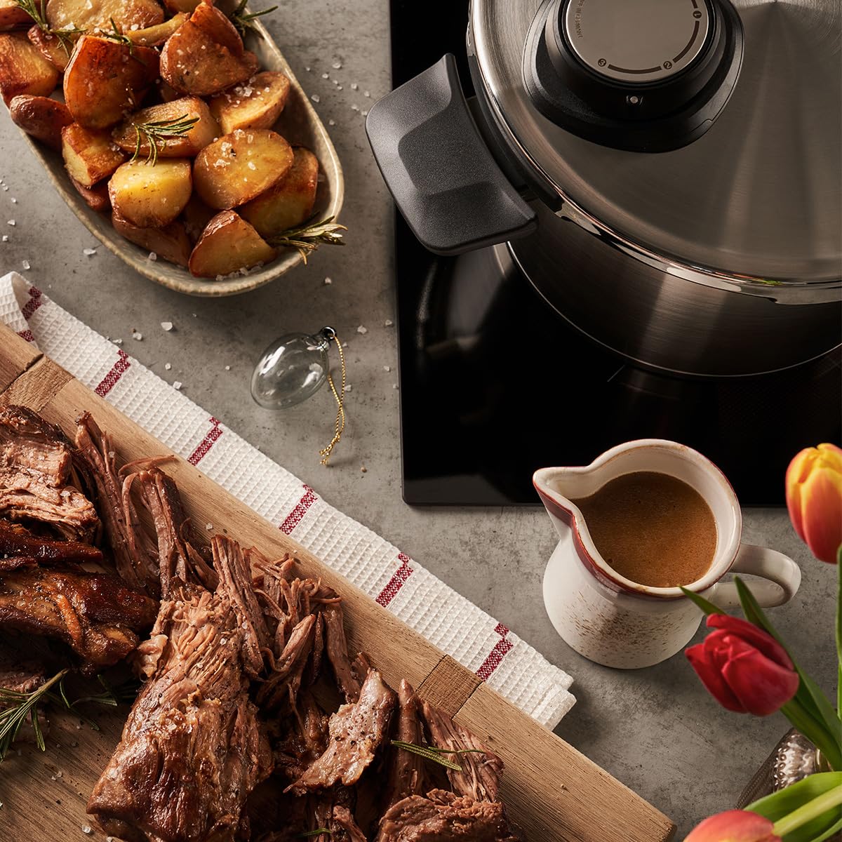 Fissler Vitavit Premium Pentola a pressione in acciaio inox 6 L, 22 cm, 4 livelli di cottura, incluso inserto, adatta a fornelli a induzione