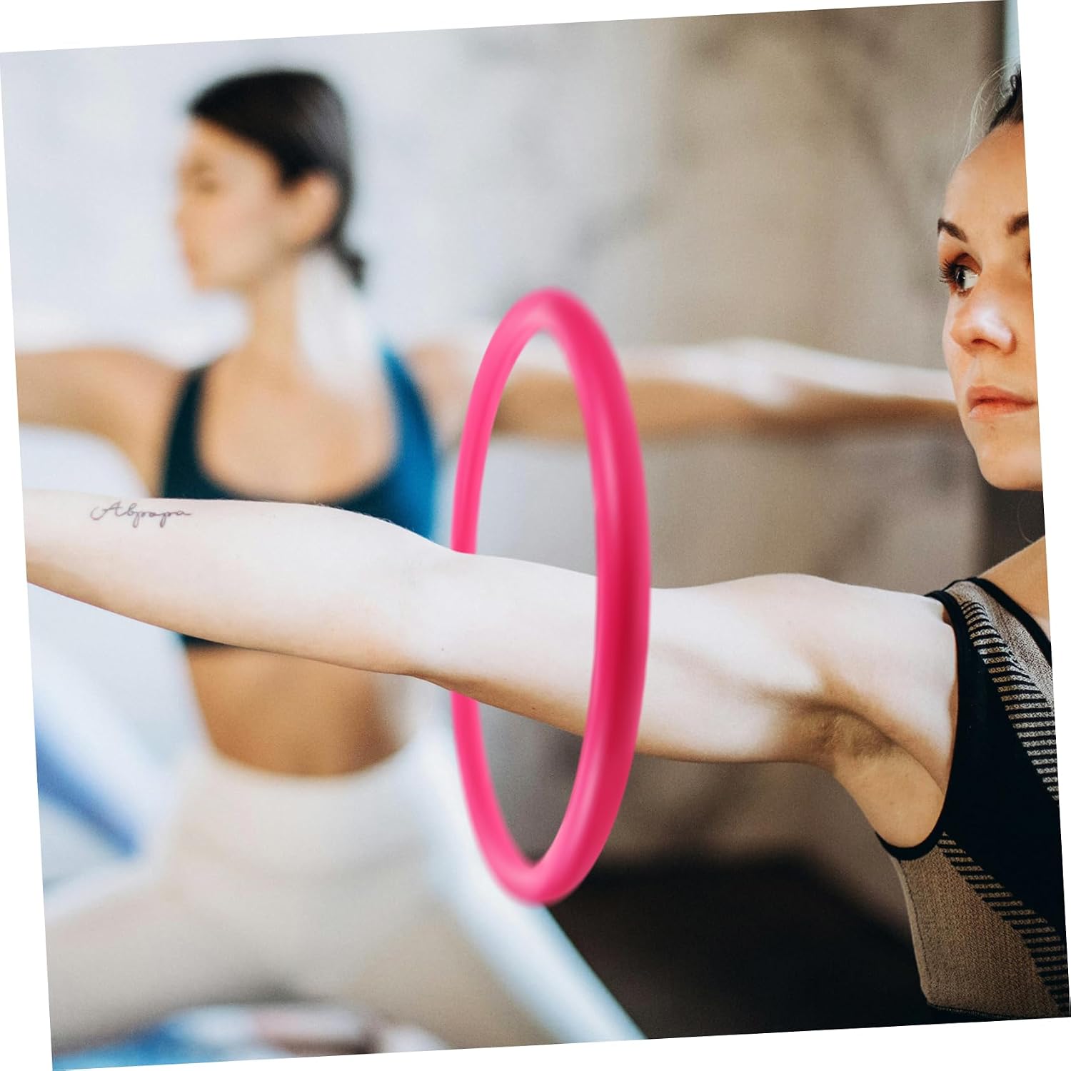 Decorative Arm Hoop for Adults Weighted Sports Arm Hoop for Arm Workout Versatile Fitness Equipment for Women for Upper Body Muscle Training and Massage