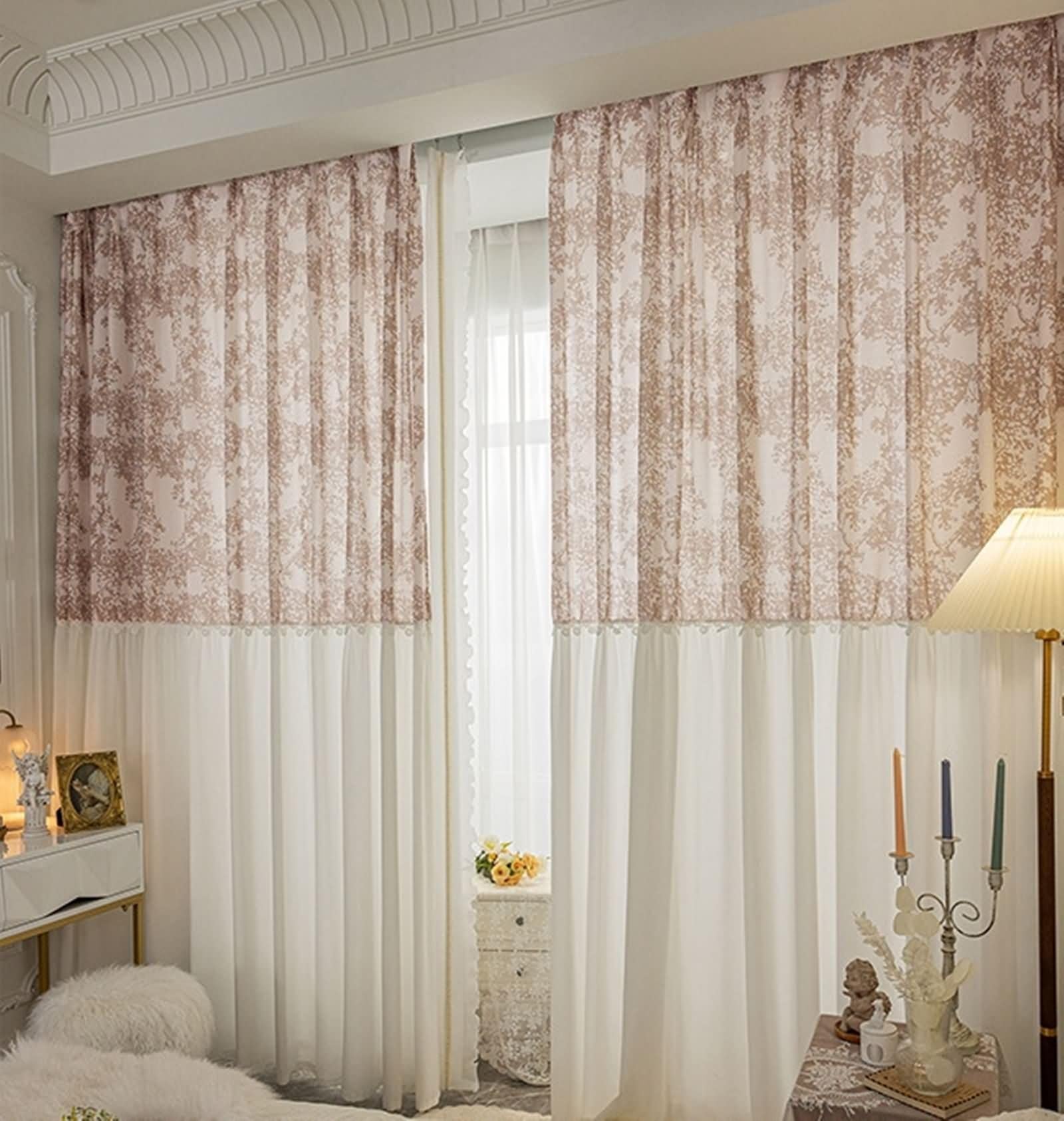 Rideau voilage motif arbre pour illuminer le salon avec douceur au quotidien