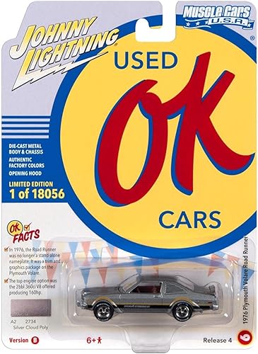 Johnny Lightning 1976 Plymouth Volare Road Runner Silver Cloud Metallic con rayas OK Serie de autos usados Edición limitada a 18056 piezas en todo