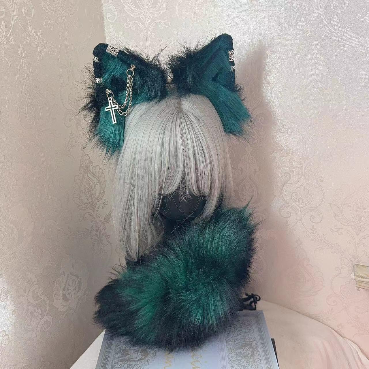 Ekwikzz Wolf Ears Tail Set Fox Wolf Headbands Clips Fluffy Cosplay Costumes, Gothic Punk Accessories for Halloween: Si Cross D Gr