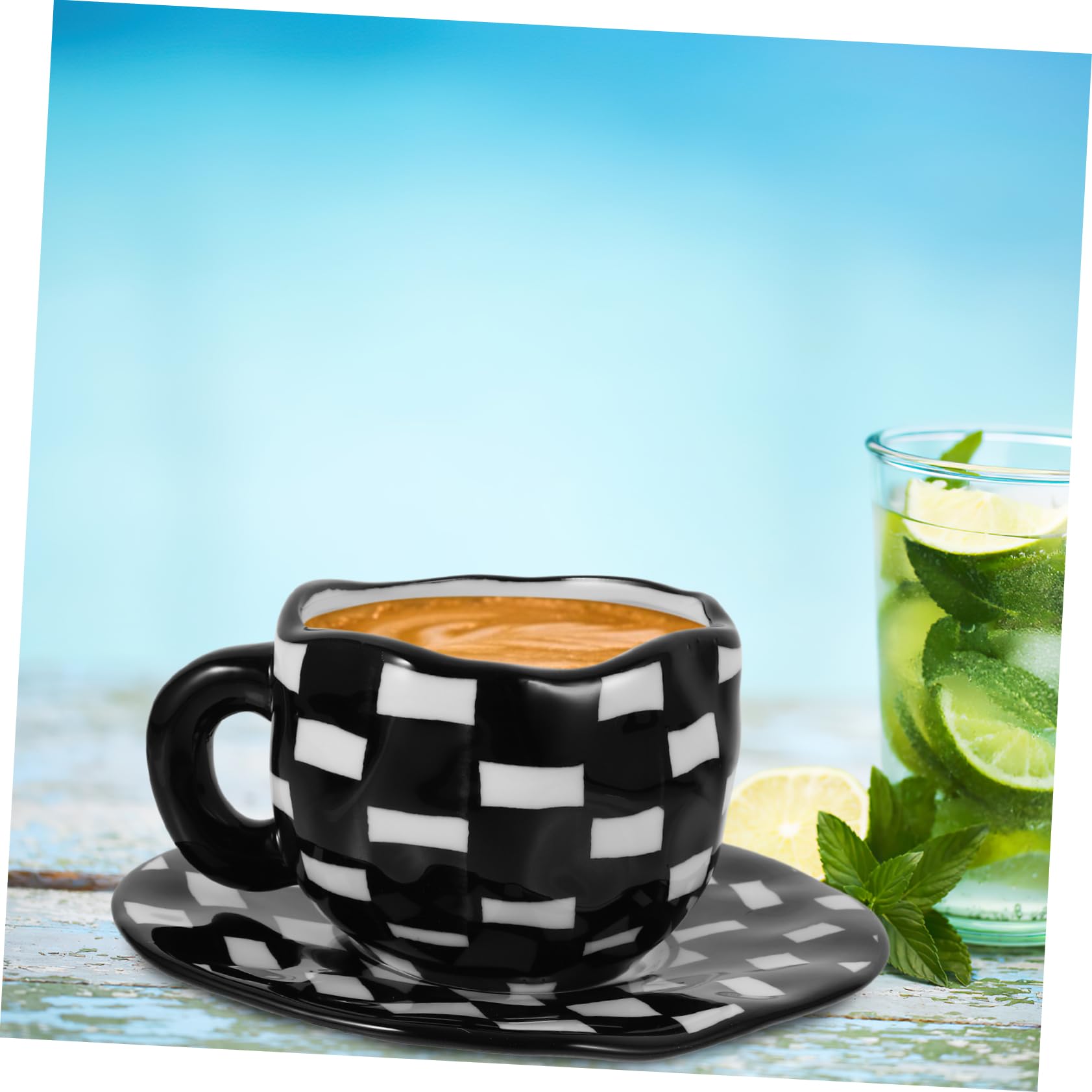Schwarzes Keramik Kaffeebecher und Untertassenset mit Karomuster Robust mit Glatten Kanten für Büro und Dessertshops