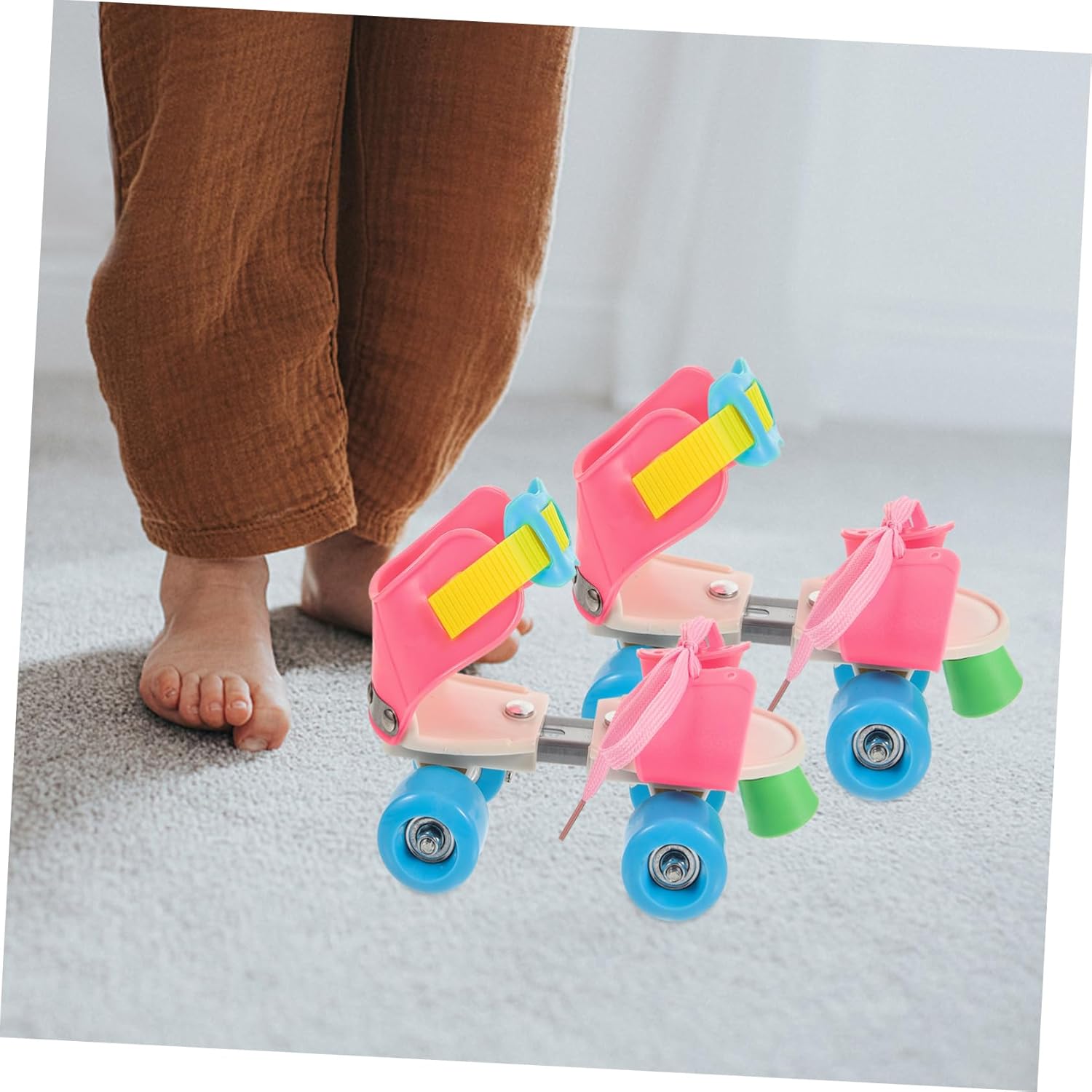 1pair Beginner Roller Skates for Boys and Girls Four-Wheel Training Skate Shoes for Outdoor Fun Easy to Wear and Portable