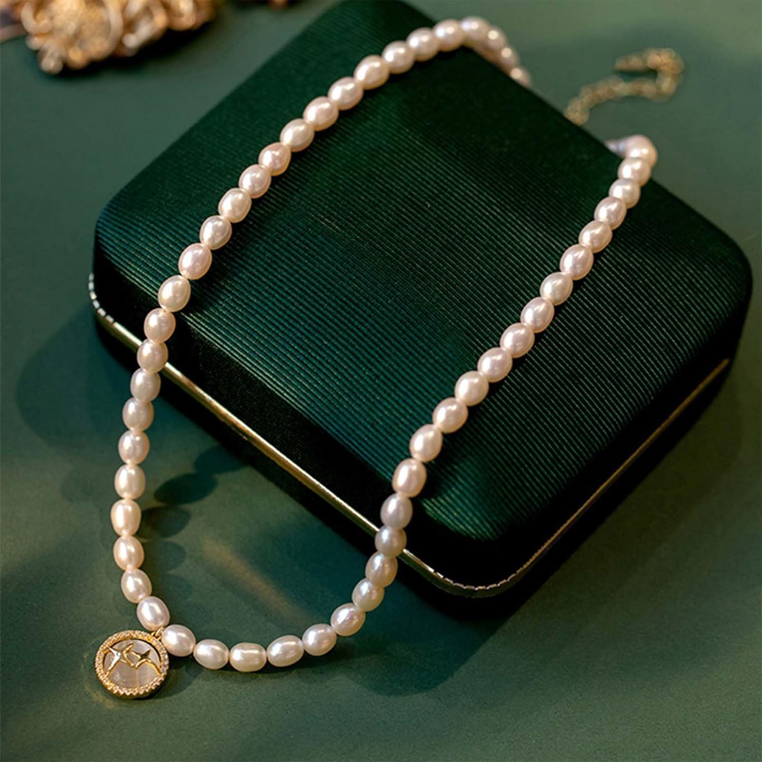 W WEILIRIAN Boho Moonstone Pendant Necklace Gold Northstar Necklace Chain Pearl Choker Necklace Crystal Circle Necklace Vintage Pearl Beaded Necklace Jewelry for Women and Girls Gifts - Image 4