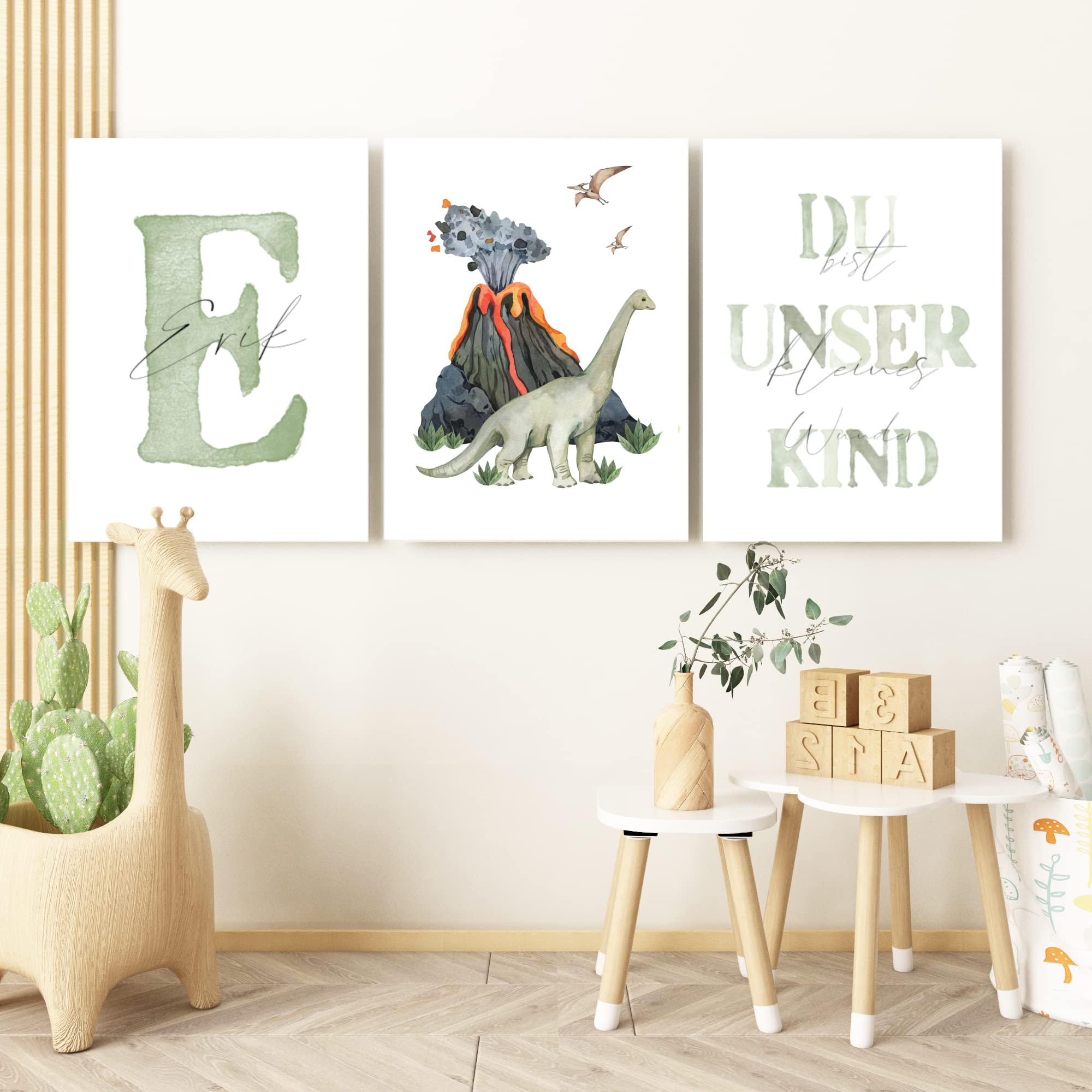 Pandawal Kinderzimmer Bilder Dino mit Spruch und Name Dinosaurier 3er Poster- Set für Mädchen und Junge Wandbilder