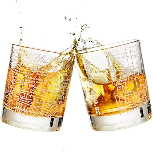 Greenline Goods Vasos de whisky Juego de vasos de 10 onzas para los amantes de San Luis, grabado con mapa de la ciudad de San Luis Old Fashioned