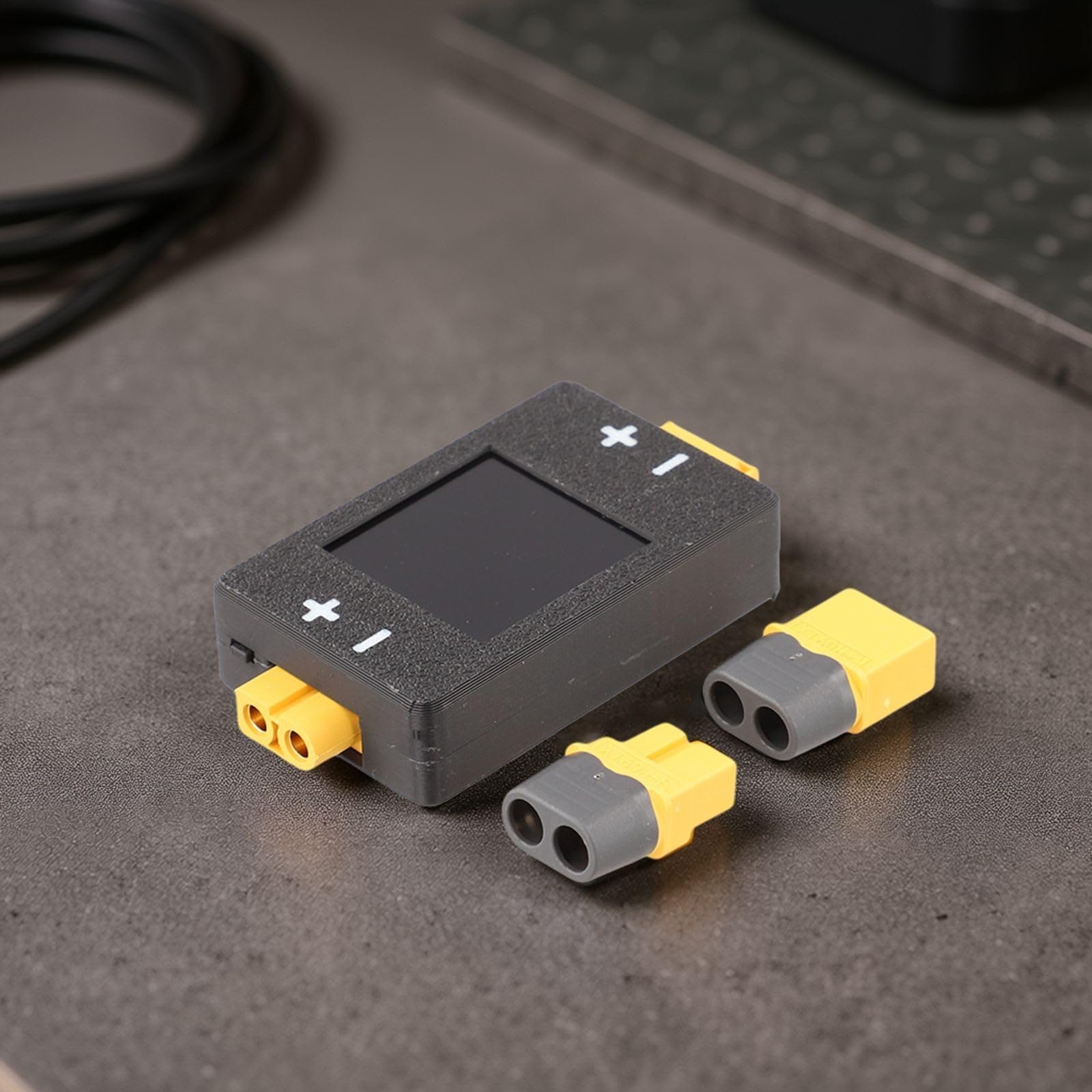DC-Coulomb-Messgerät für LIPO-Batterietests, 8-150 V ± 50 A für XT90 vergoldete Schnittstelle, 1,5-Zoll-LCD-Display für Spannungskapazität und Leistungsüberwachung (A)