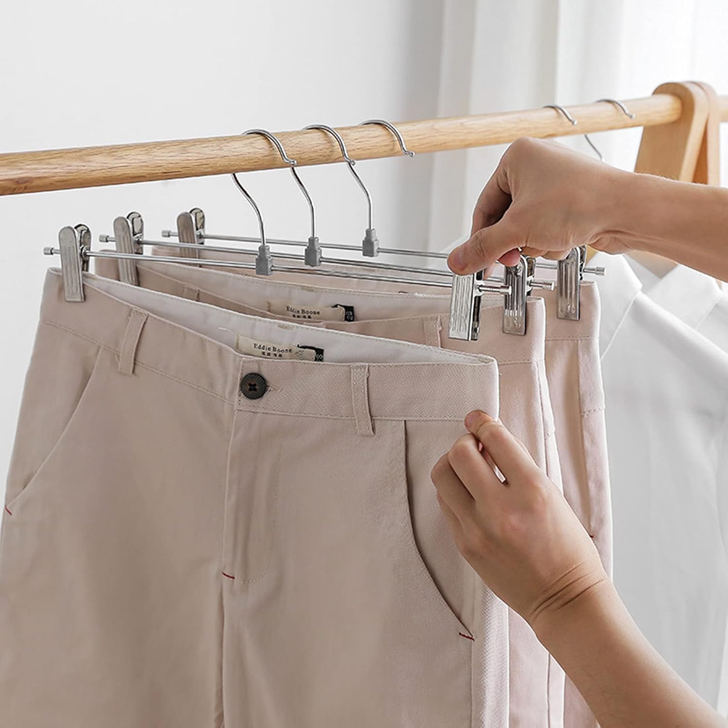Pants Hangers Metal Pants Hanger Skirt Hangers with Adjustable Clips,Space Saving Non-Slip Pants Hangers,Smooth and Not Easy to Rust,for Family Cloakroom Clothi,Silver-25 Pack