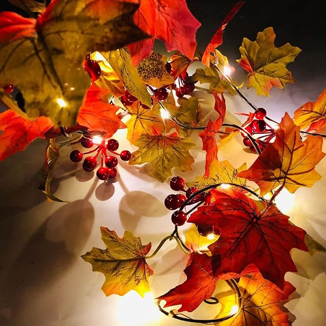 ARMINZANG 6.6ft 20LED DIY Halloween Maple Leaves LED String Lights Battery Operated Warm White String Lights for Autumn Thanksgiving Day Harvest Festival Outdoor Indoor Decoration (A)
