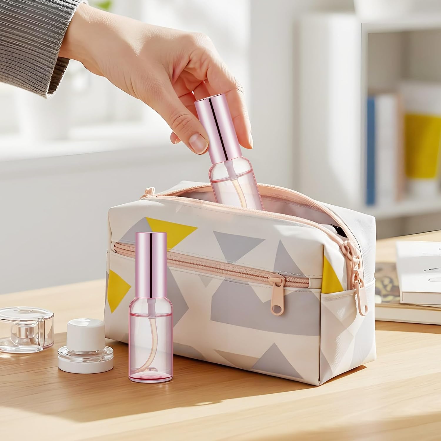 Tessco for you 1 Pcs 30/60/100 ml Glass Spray Bottles Frosted Empty Perfume Bottle Atomizer Refillable Clear Bottle with Fine Mist Sprayer Pump for Room Face Travel Business (Pink,1 oz)