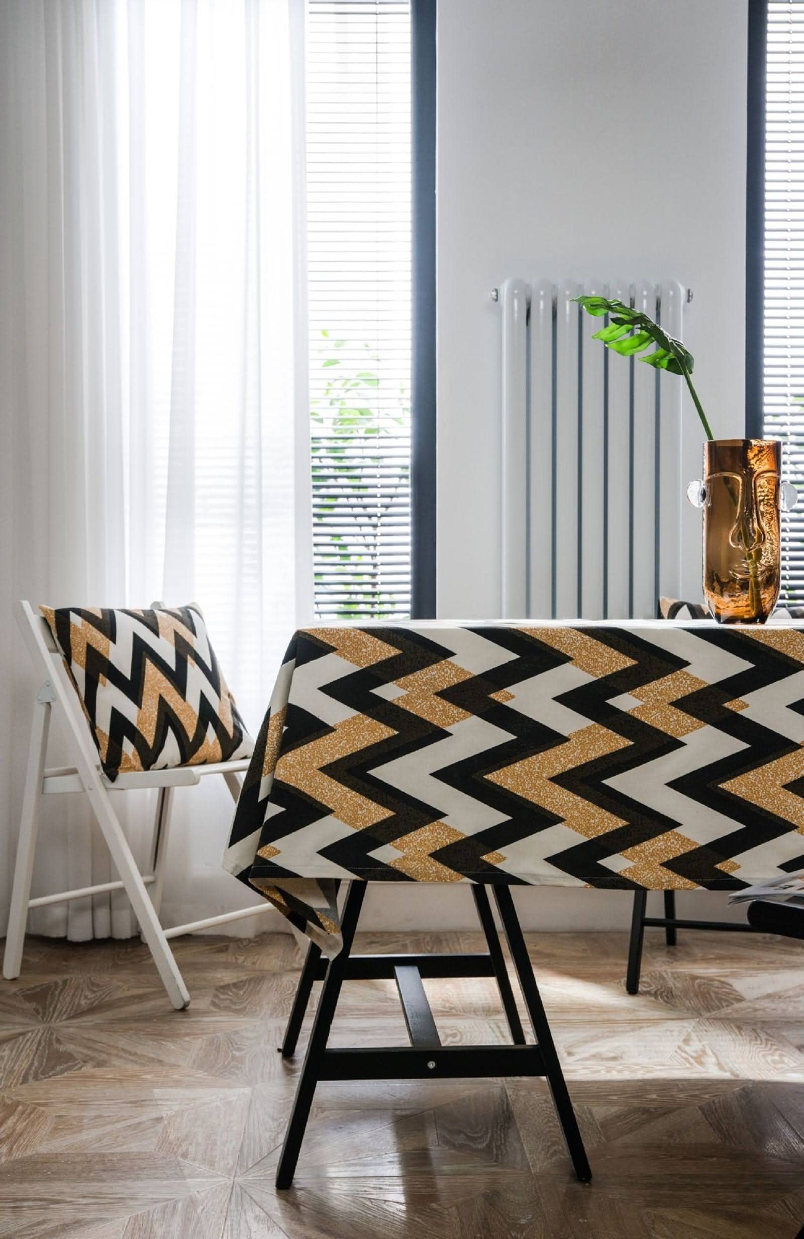 Obrus orientalny obrus dom geometryczny tekstylny nadruk obrus dekoracyjny obrus na stół wewnątrz bawełna len złoty czarny dekoracja stołu 140 x 200 cm