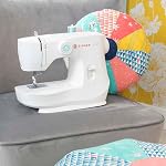 Singer M1500 Mechanical Sewing Machine With Accessory Kit, Great For Beginners, Portable & Simple To Use
