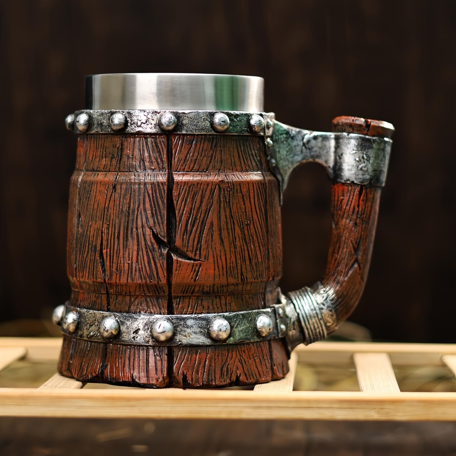 Drawelry Retro Holz Fass Bierkrug mit Griff Edelstahl Innenfutter Holzmaserung Leder Wasserbecher 600ml Vintage Nordische Wasser Bier Kaffee Mug Becher Geburtstag Geschenk für Männer (A7)