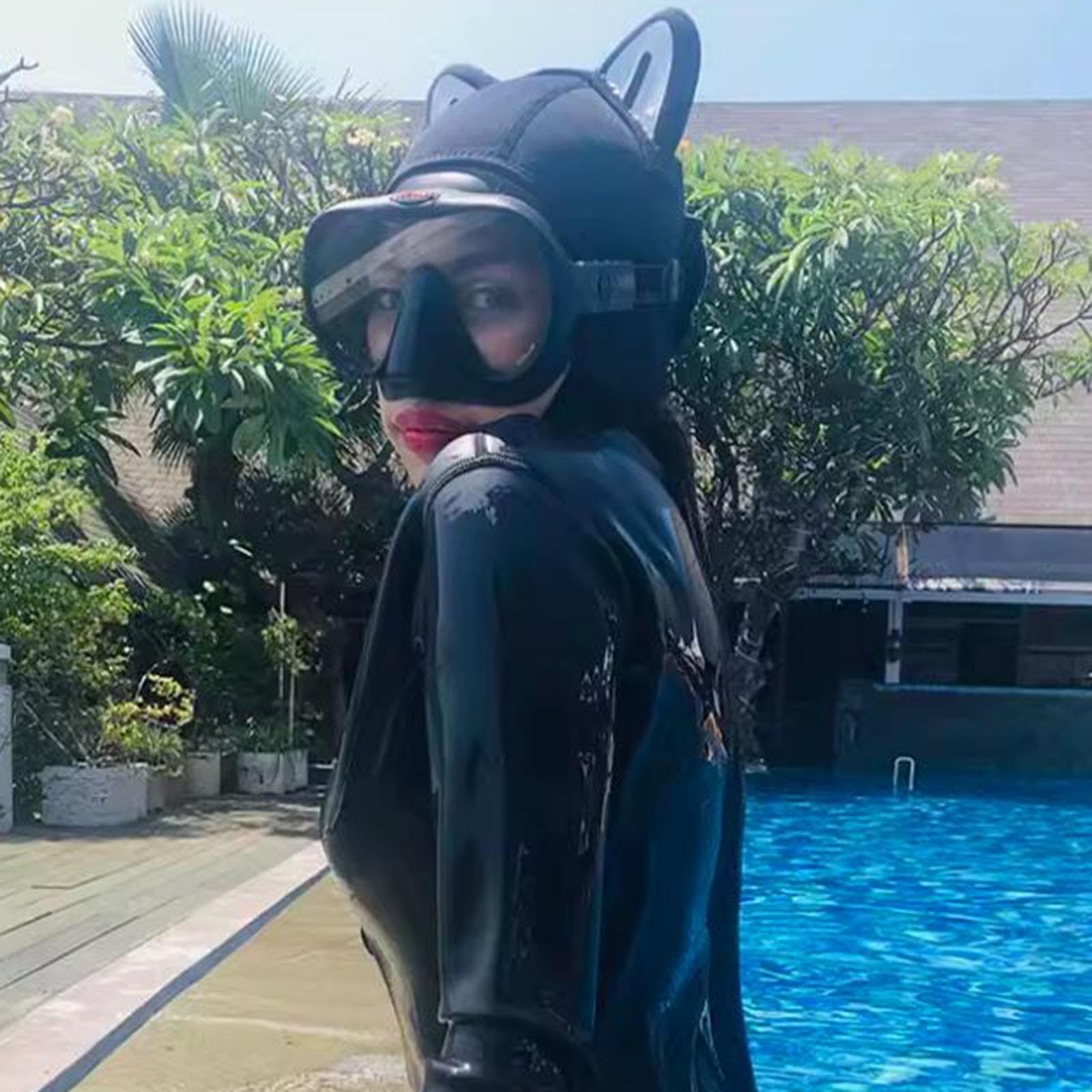 MERIGLARE Taucherhaube Neopren Schwimmkappe mit Weichem Kinnriemen Surfhaube Kopfbedeckung Winddicht Elastisch für Damen Herren Kinder Tauchen Segel