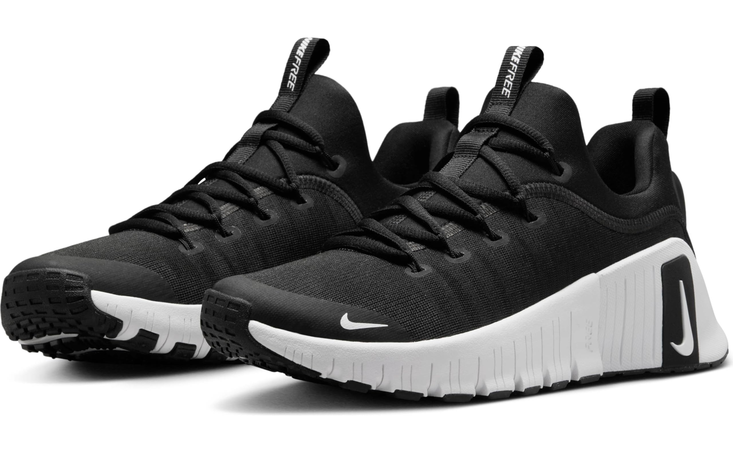 NIKE Women's Free Metcon 6Sneaker