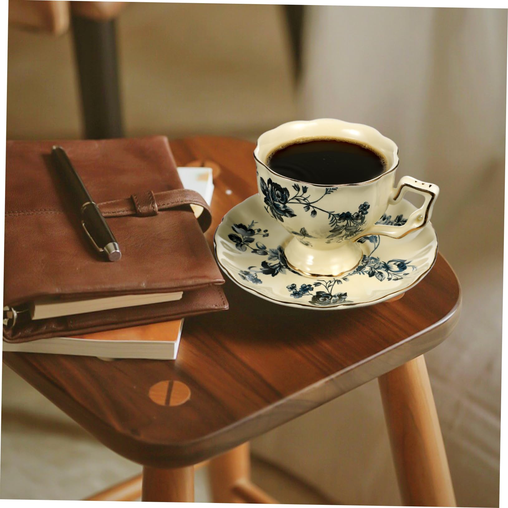 Set Tazza e Piattino da Caffè in Ceramica Blu, 1 Pezzo | Superficie Liscia e Bordo Morbido, Leggero per Uso Quotidiano e Bar, Facile da Pulire