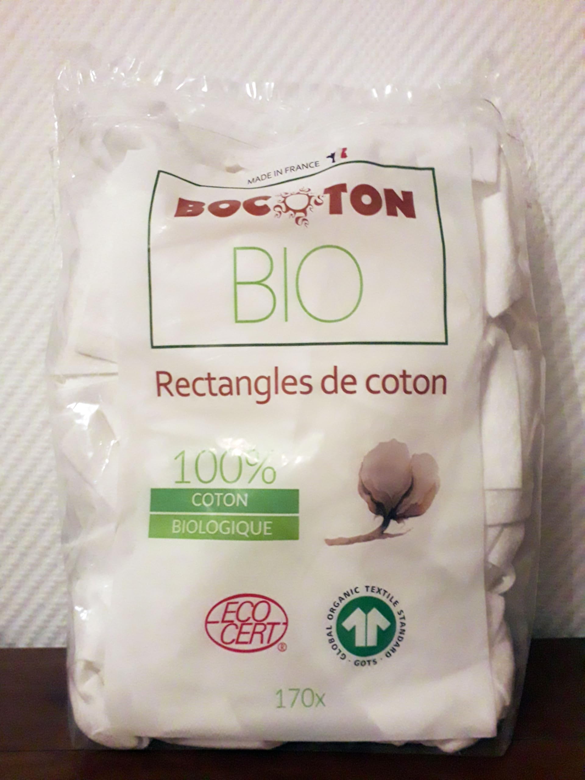 Confezione da 1700 rettangoli 100% cotone biologico grandi dimensioni 80 x 100 mm (10 confezioni da 170 unità). Più morbido di un cotone lavabile, con due lati lisci, certificati Ecocert. Uso