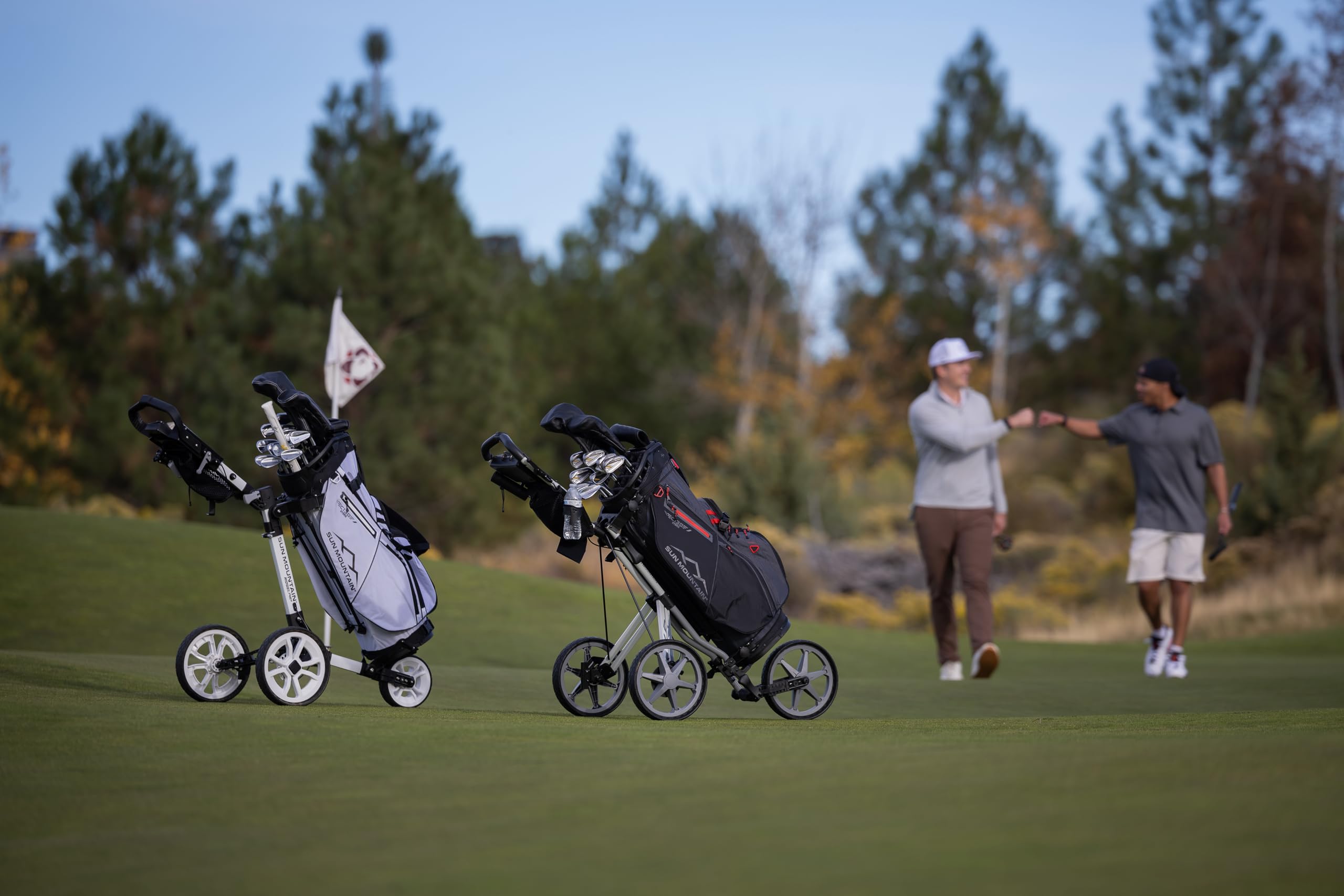 Sun Mountain Eclipse 4.5 VLO - Bolsa de Golf Ligera con Soporte para Hombre, 14 vías, Modelo 2025