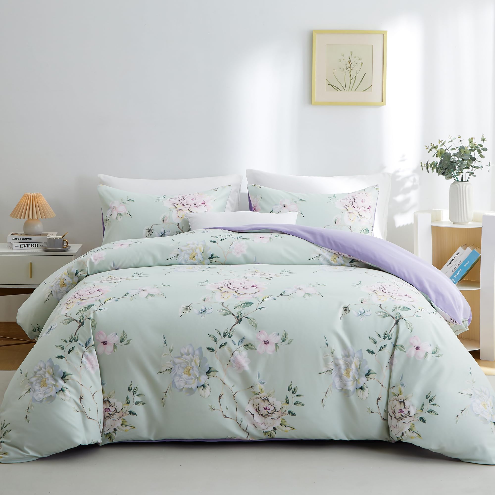 BOLINLIVING Floral Duvet Cover Queen Size 3 Pieces, Flower Duvet Cover with 2 Pillow Shams, Soft Floral Bedding Set Sage Green and Purple for All Season, Breathable, Zipper Closure, Queen(90''x90'')