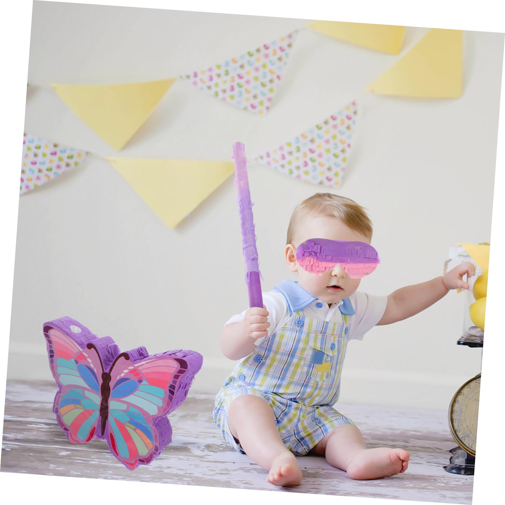 CLISPEED Piñata para Fiesta de Cumpleaños Niña Diseño de Mariposas en Color Morado, Material Seguro para, Incluye Palo, Antifaz y Confeti para Temática