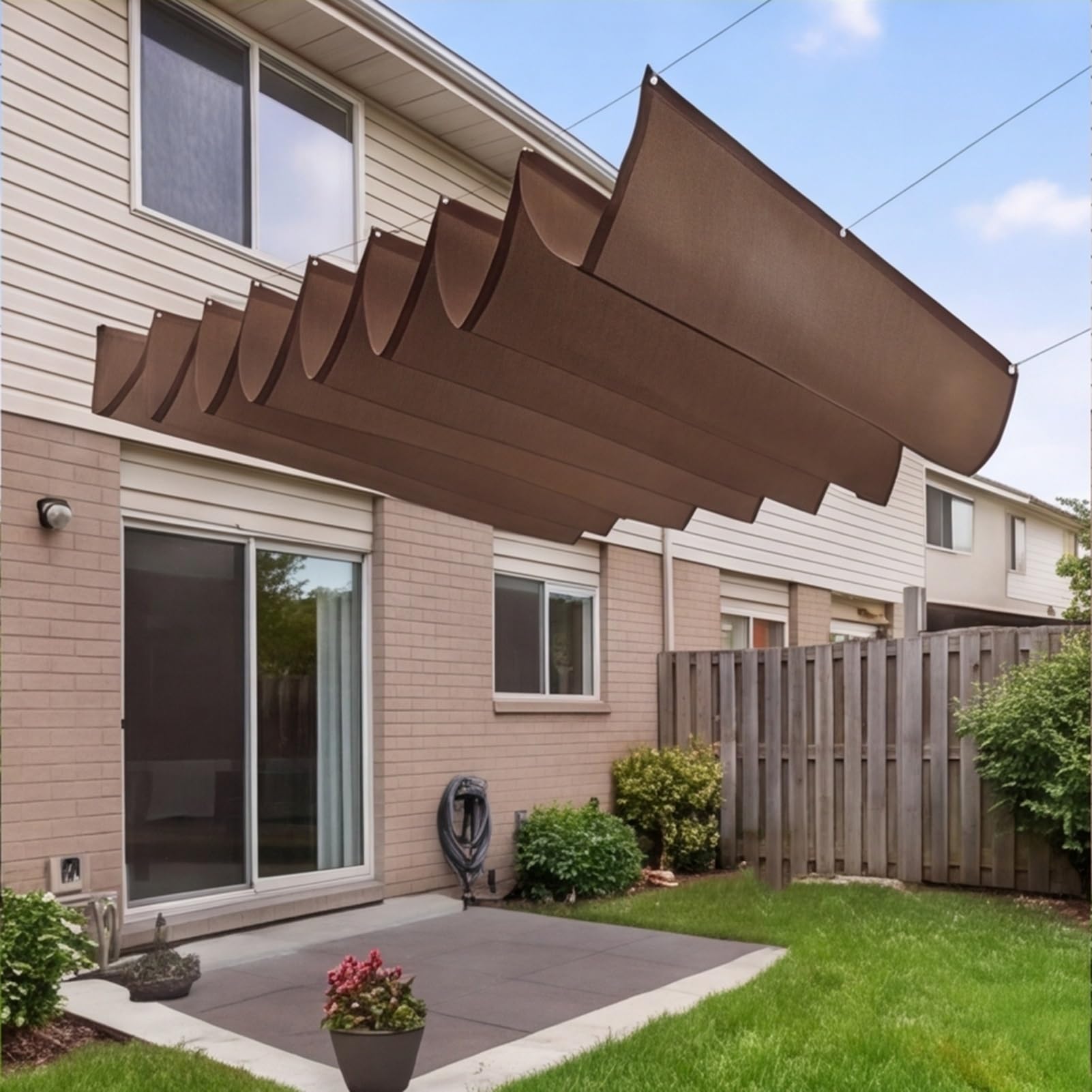 Voile ombrage rétractable 340x530cm brun pour terrasse extérieure