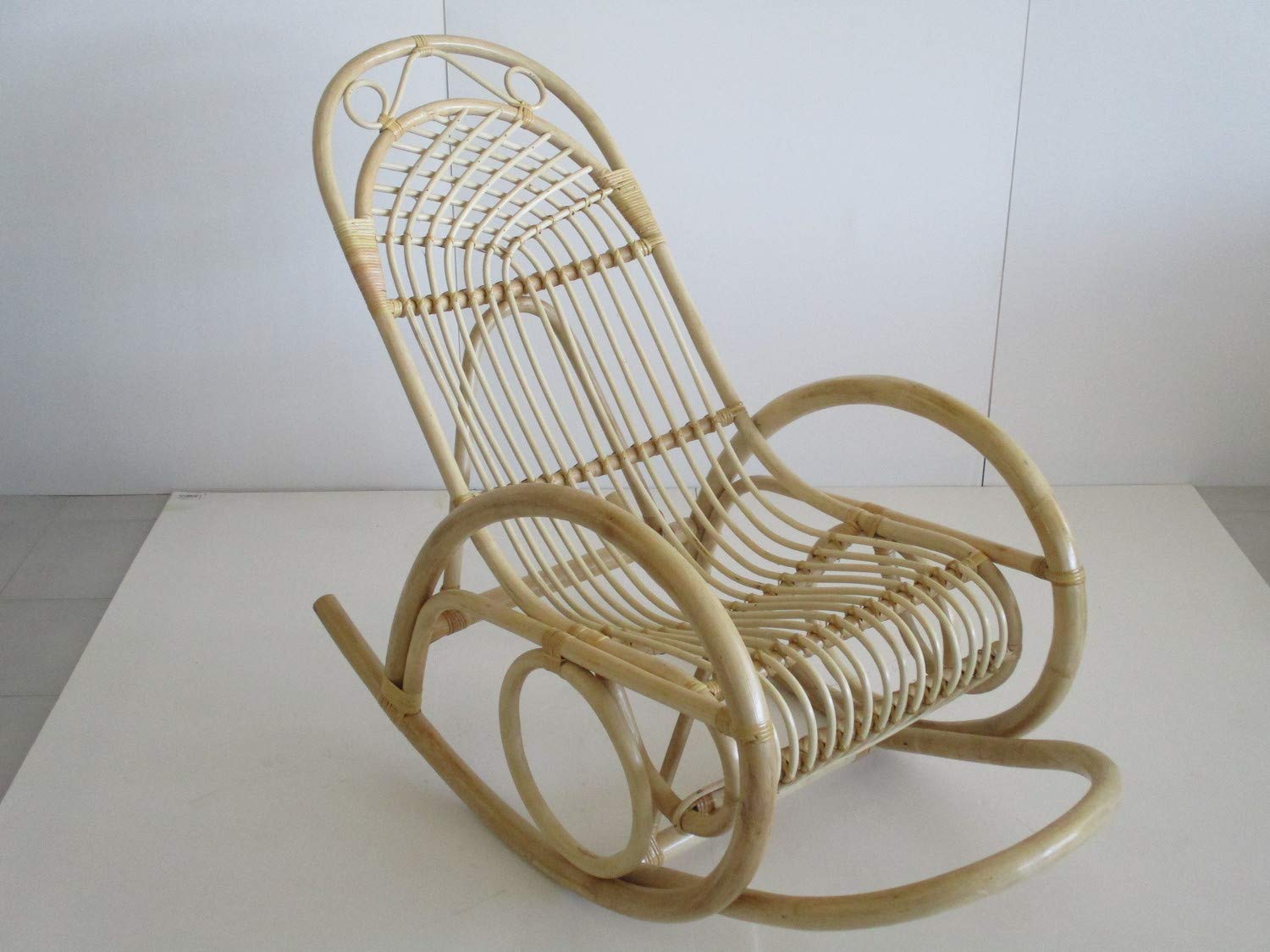 Sedia Poltrona a Dondolo in Rattan Vimini Naturale 62x130x100 cm