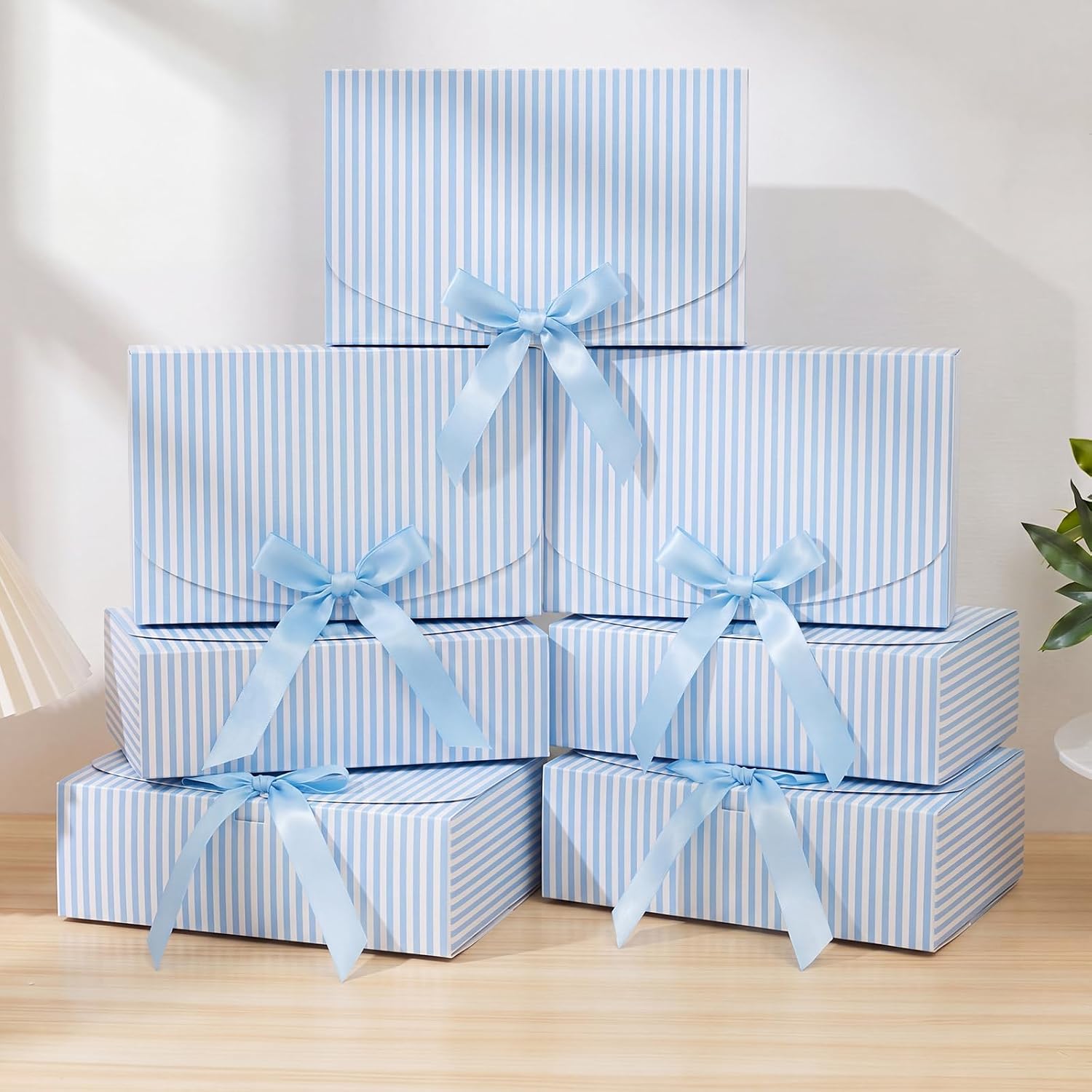 Kolldenn 8 Pcs Blue White Striped Bridesmaid Gift Boxes with Lids