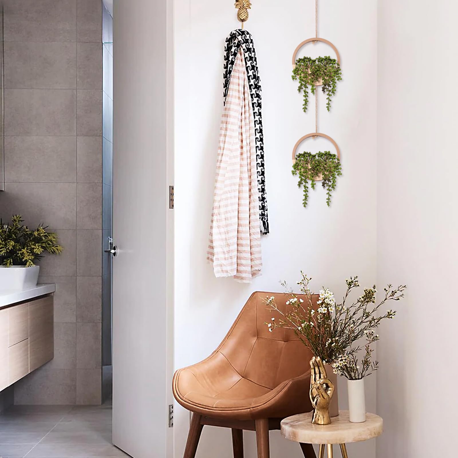 Plante succulente Artificielle à Suspendre - 30,5 cm - dans Un Pot en Bois - Décoration Murale intérieure et extérieure (Bois, 2 pièces)