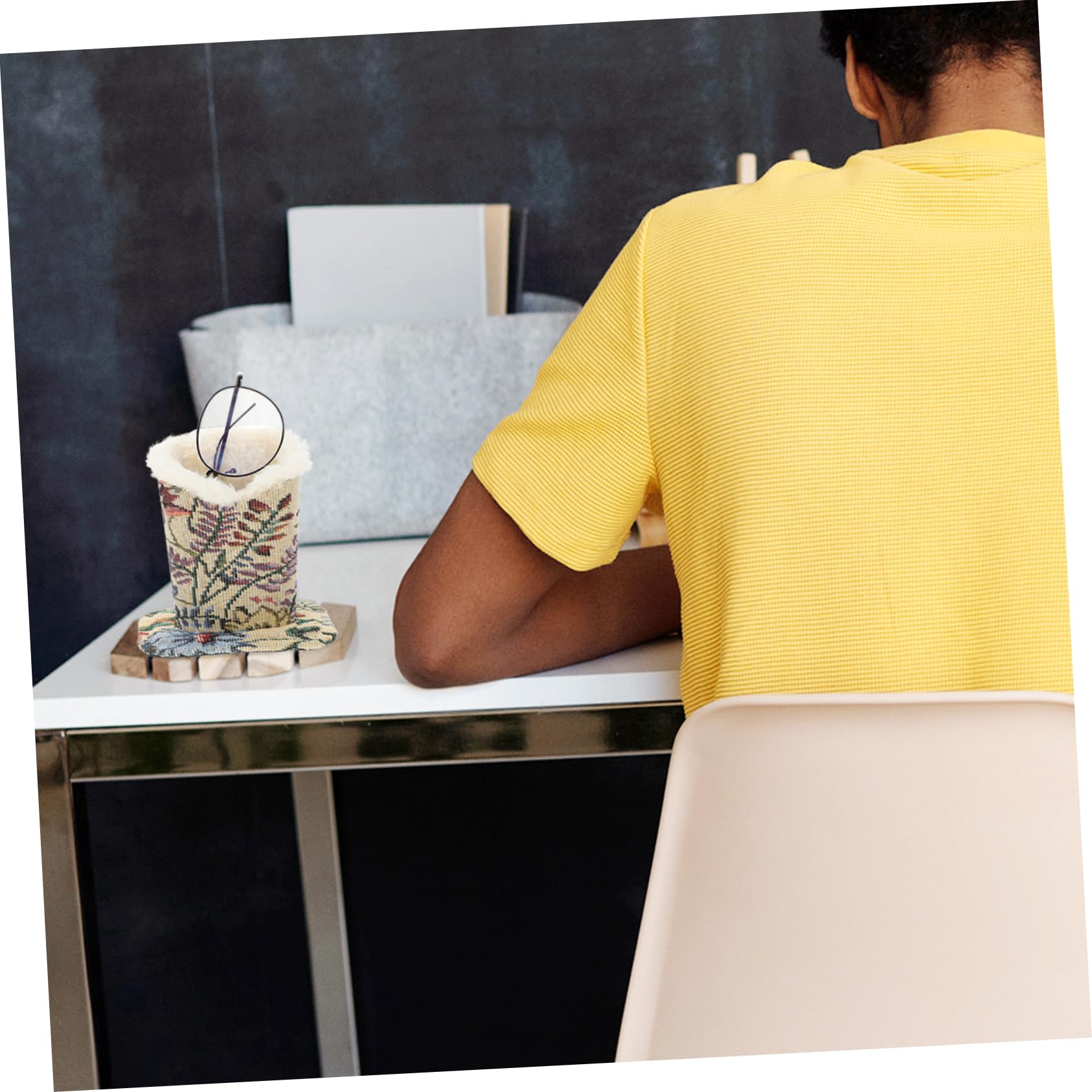 BESPORTBLE 5 Pezzi Portaocchiali in Plush con Base Ampia Antiscivolo Supporto Decorativo per e Sole Organizer Tavolo per Casa e Ufficio Stabile e Facile Usare