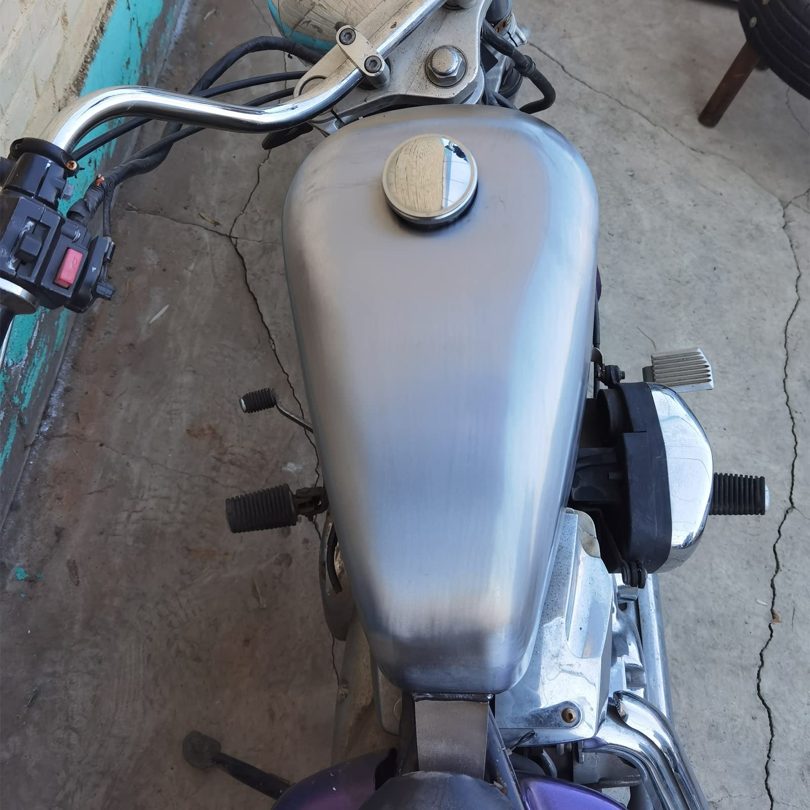 ドラッグスター250 ガソリンタンク タンク交換】ドラッグスター250をDIYでカスタム｜のっとーと！