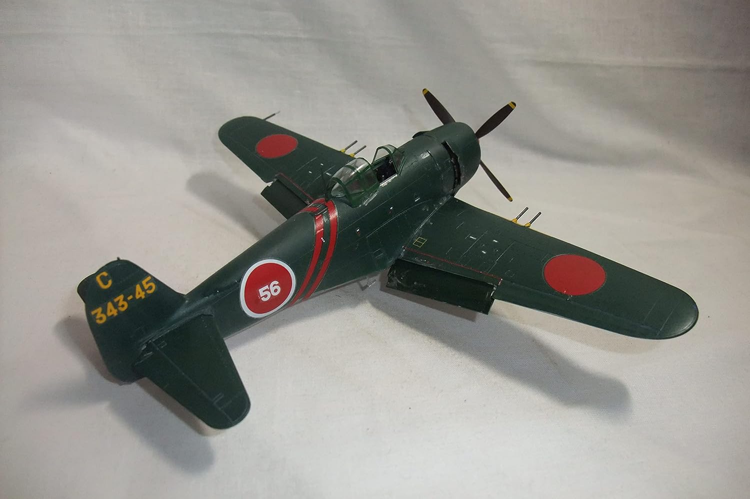 ☆1/48スケール☆旧日本軍航空基地ジオラマ 紫電 完成品 【公式通販】