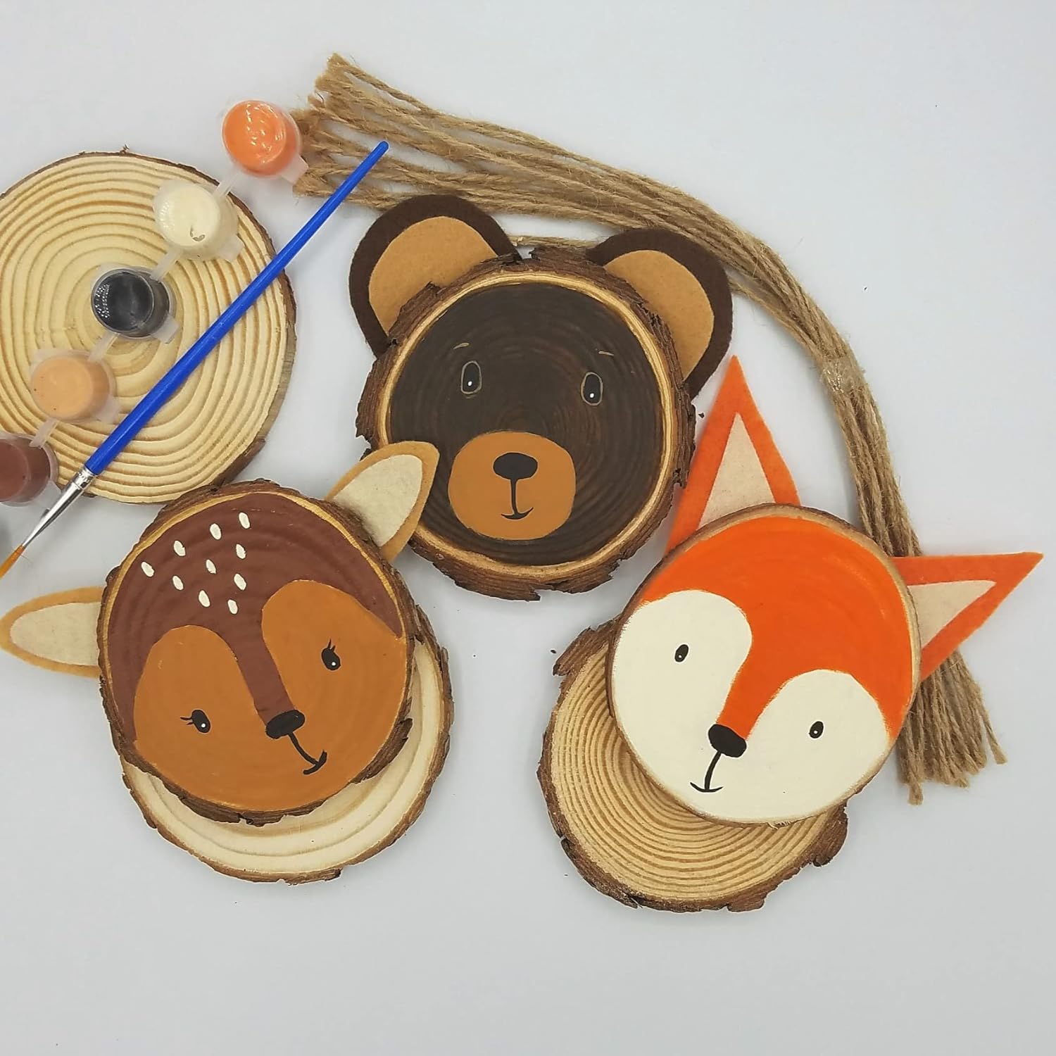 Ink and Trinket Kids Woodland Creatures Craft Kit, Paint Your Own Fox, Deer, and Bear Ornaments, Made with Natural Pine Wood Slices, DIY Gifts for Kids and Adults