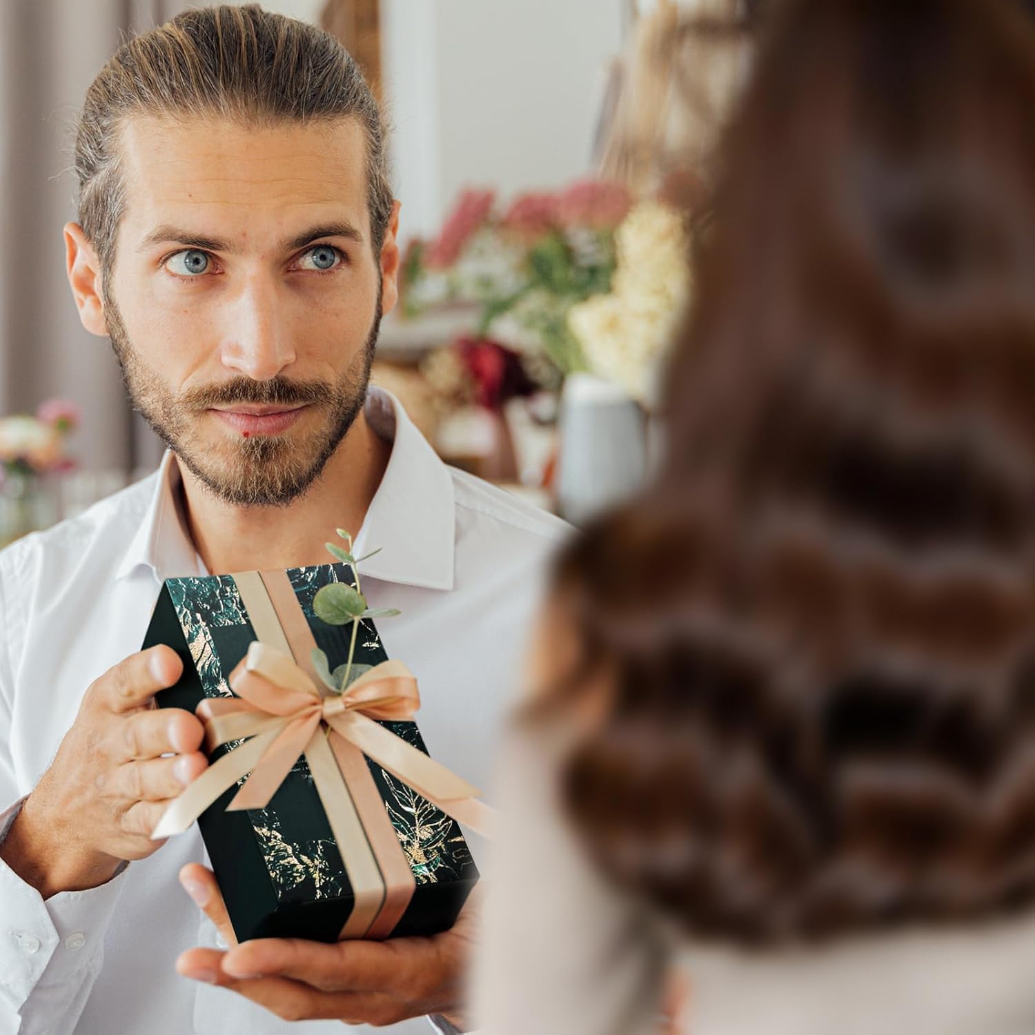 EIGSHOW Set di pennelli da trucco professionali da 18 pezzi con cilindro ecologico, supporto da 2 tazze, base sintetica di alta qualità, correttore di polvere, fard, mix di occhi, labbra, kit di