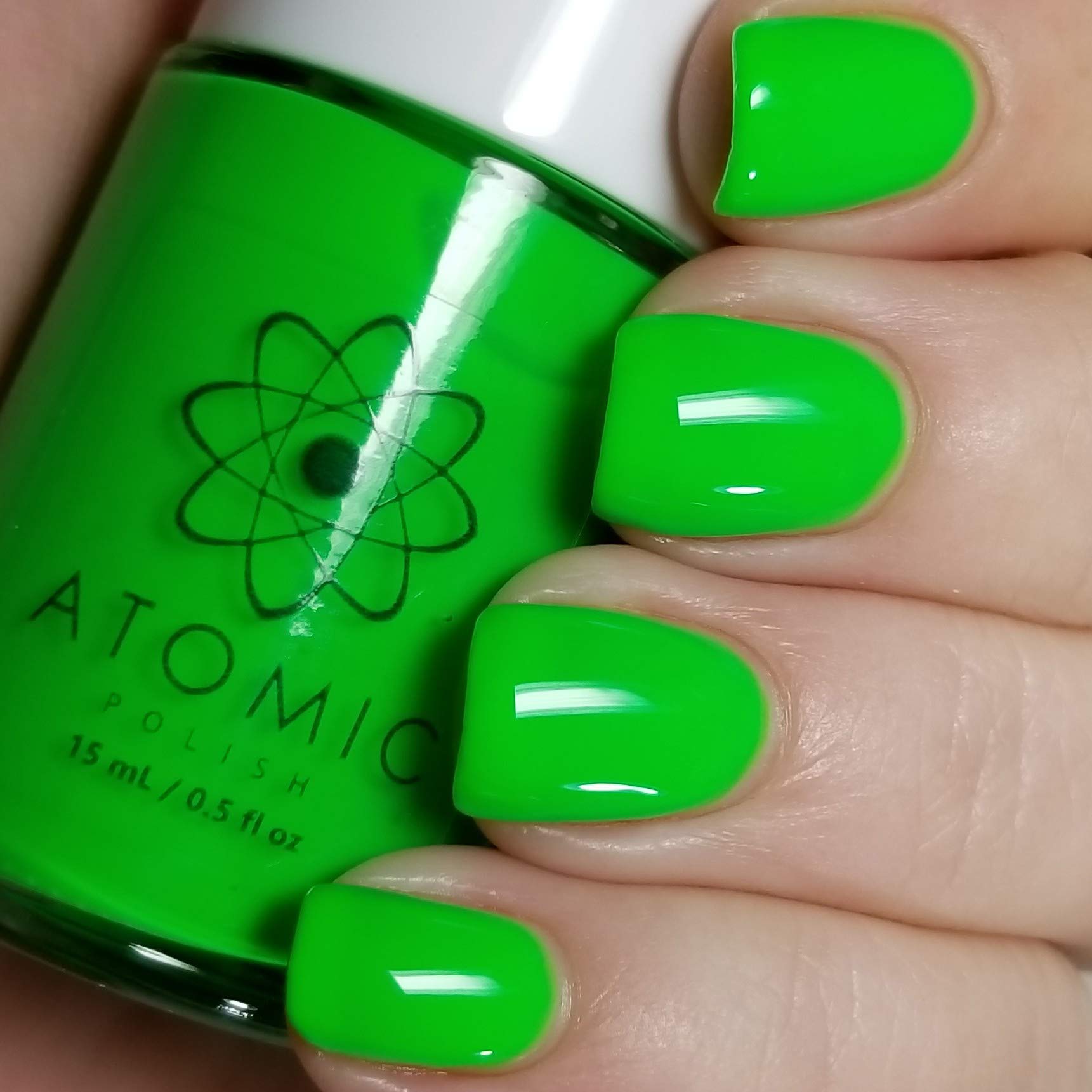 Neon (Ne) Green Nail Polish