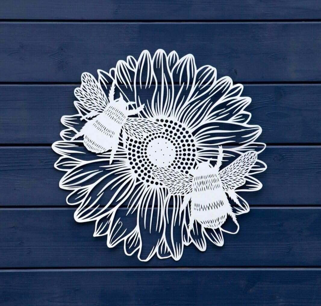 Burgess Home & Garden White Metal 40Cm Bumble Bee Metal Wall Plaque | White Hanging Indoor Outdoor Floral Sun Gift