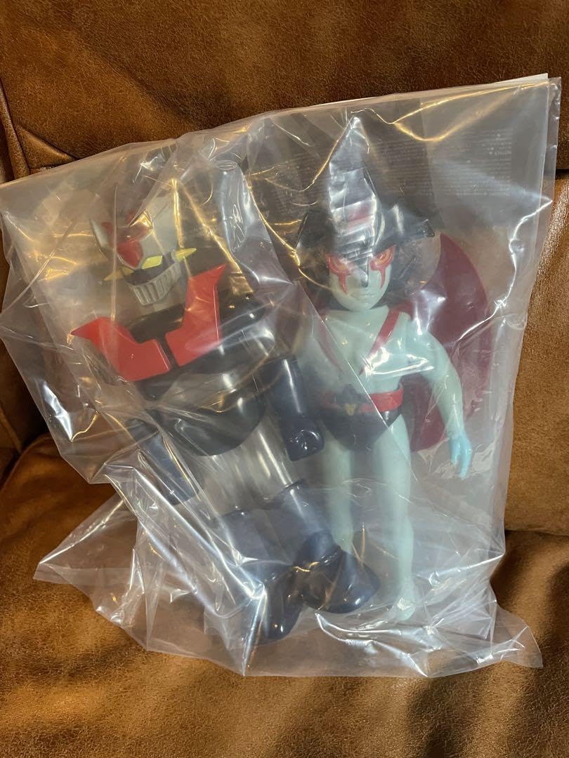 メディコムトイ 50th ANNIVERSARY マジンガーZ対デビルマン ソフビ マジンガーZ 対 デビルマン セット｜MEDICOM TOY - Web