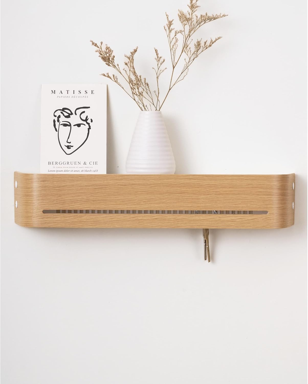 GEMAPOCO® Key Holder Wall Mount with 5 Retractable Hooks, 17-inch Finland-Designed Key Hanger with Shelf, Modern Coat Rack Wall Mount,Minimalist Space-Saving Entryway Furniture - Walnut