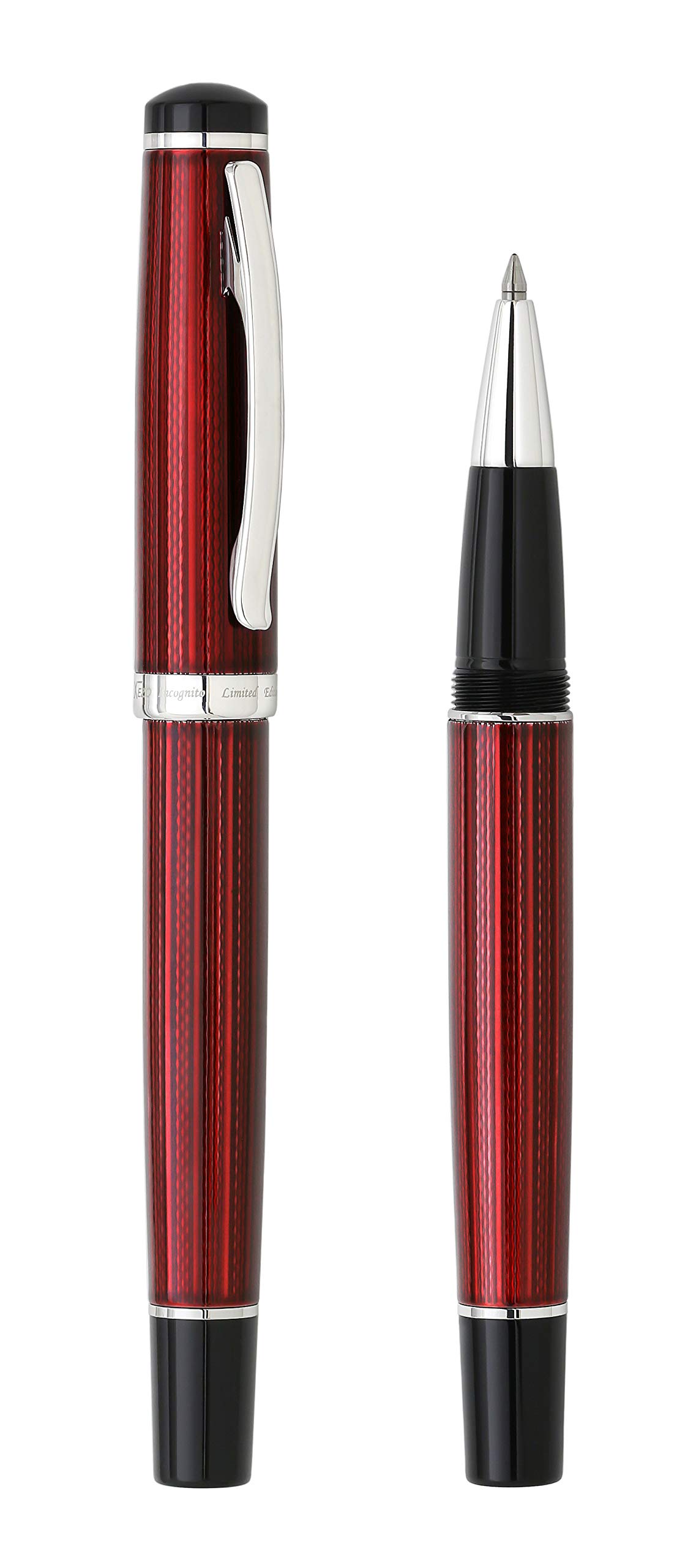 Xezo Incognito Penna Roller, pennino fine. Laccatura rosso bordeaux con placcatura in platino puro. Artigianale, inciso guilloche. Edizione limitata, numerata
