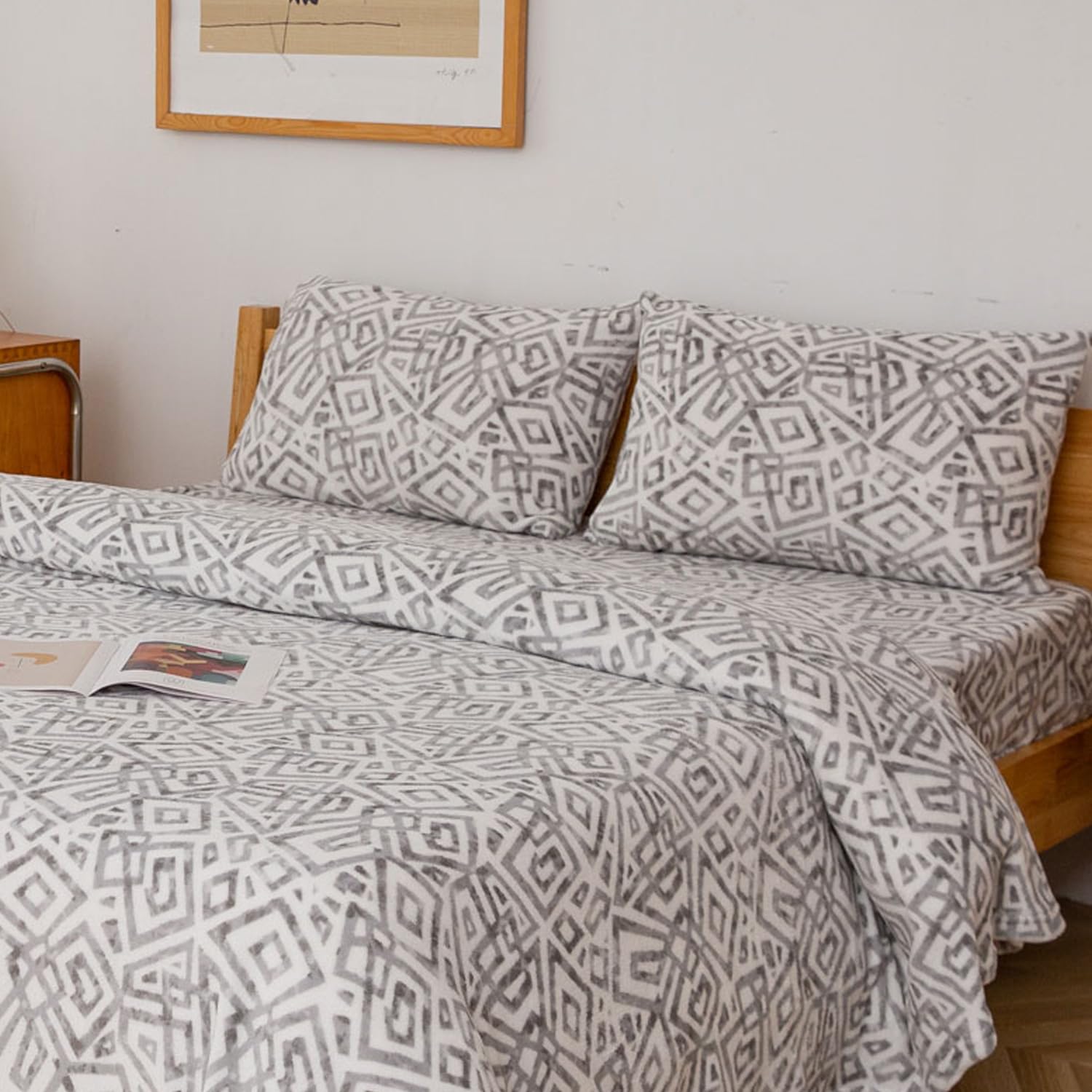 Meteorwi Home - Juego de Sabanas Coralina 4 Piezas para Invierno,2 Fundas de Almohada,Bajera Ajustable y Sábana Encimera,Sábana Polar de Microfibra Extra Suave. (Estilo 2, 150CM)