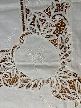 Amazon｜シックなデザイン 近沢レース テーブルクロスとナフキン 130