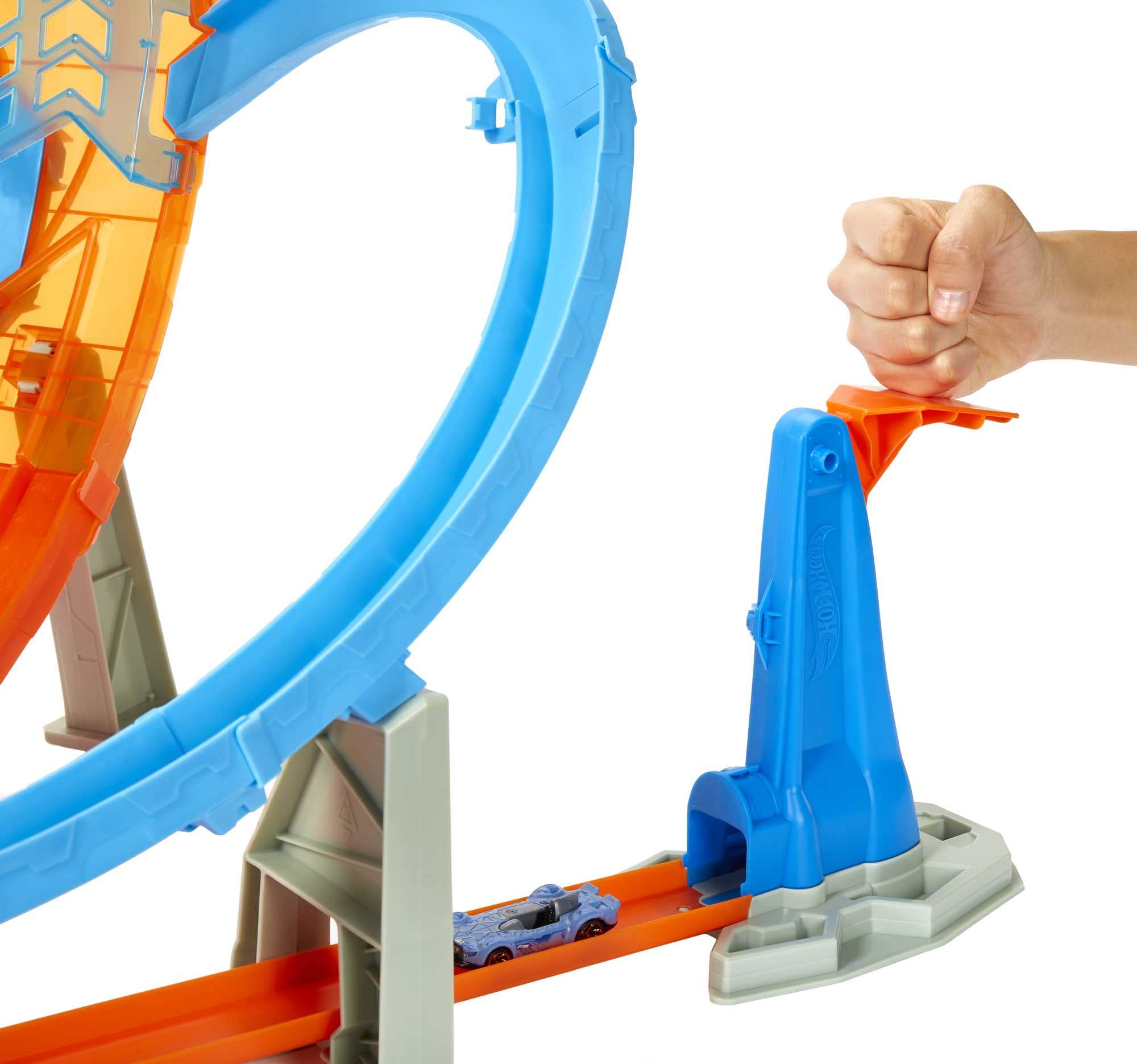 Hot Wheels HCB00 - Riesen Looping Crash Trackset mit ca. 70 cm breitem Looping und 1 Fahrzeug, Spielzeug Autorennbahn ab 5 Jahren