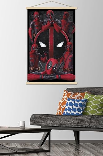 Miniatura 2 de Trends International Marvel Deadpool Legacy - Póster de collage de pared, 22.37 x 34.00 pulgadas, paquete de impresión premium y colgador de madera